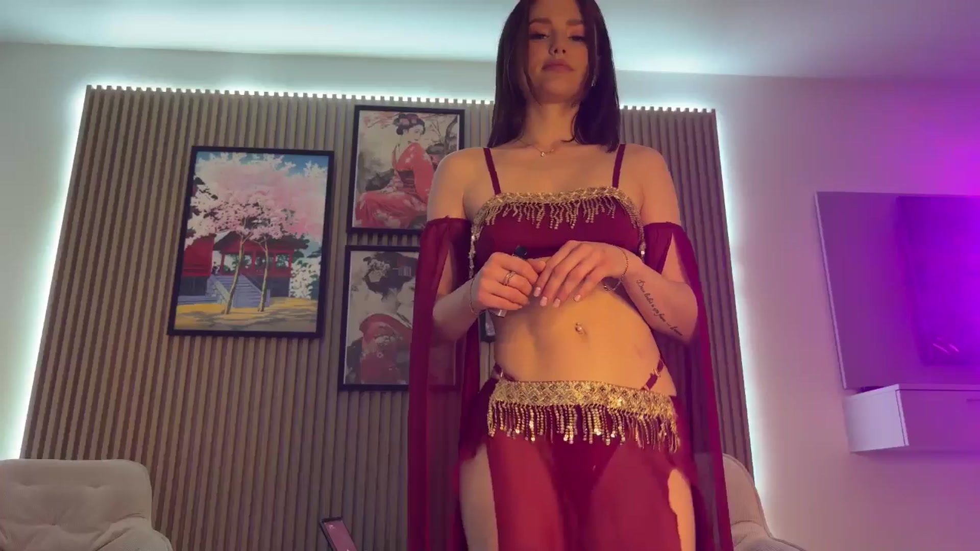 Gallery image thumbnail from Betty_xoxo's myfreecams stream on, 03/18/2025, 08:18 image 19 of 20