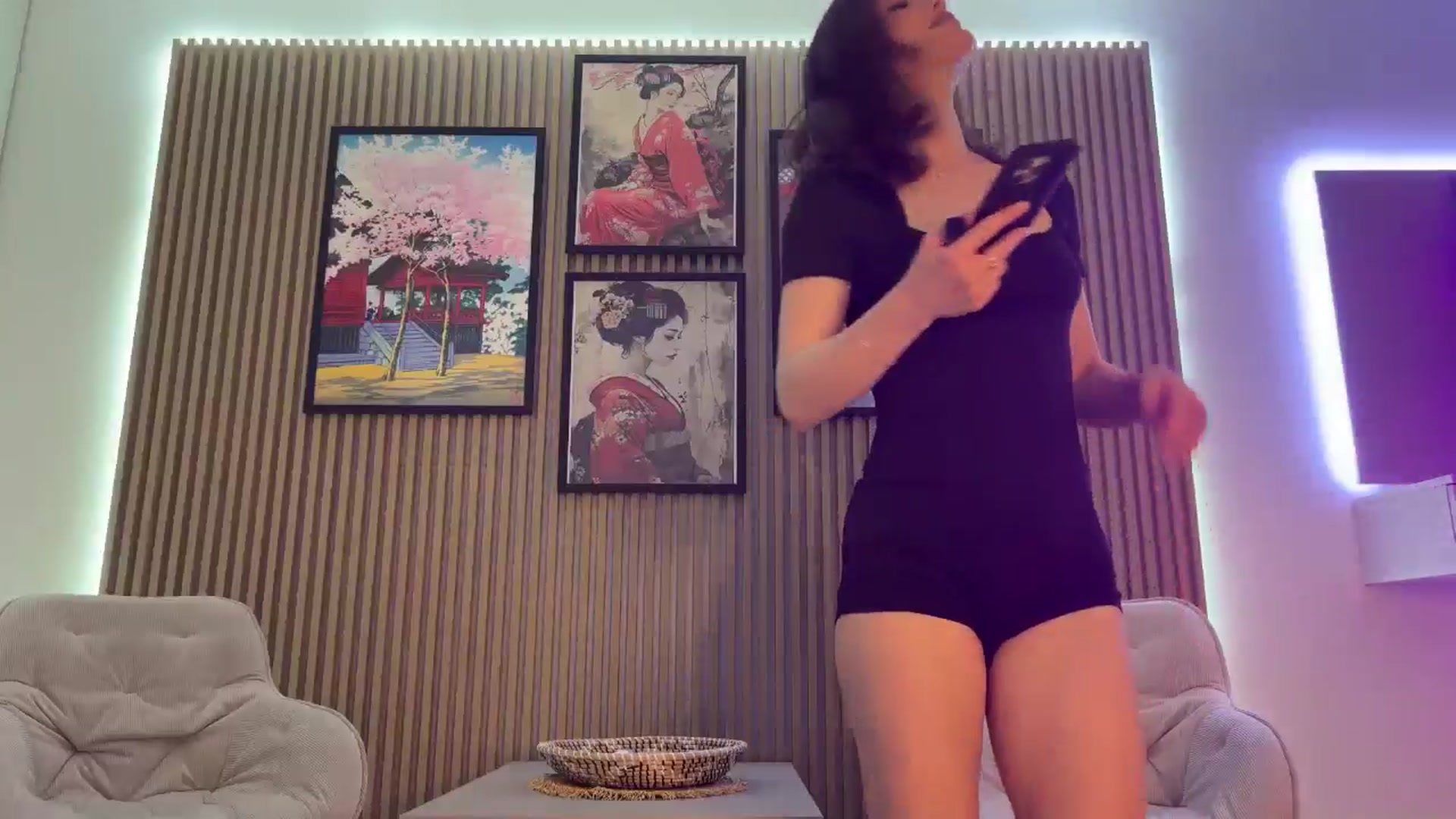 Gallery image thumbnail from Betty_xoxo's myfreecams stream on, 03/27/2025, 12:03 image 4 of 20
