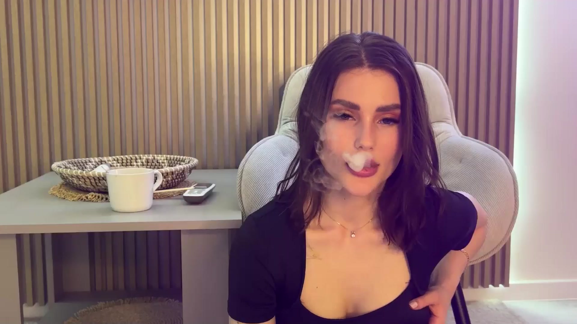 Gallery image thumbnail from Betty_xoxo's myfreecams stream on, 03/27/2025, 14:17 image 13 of 20