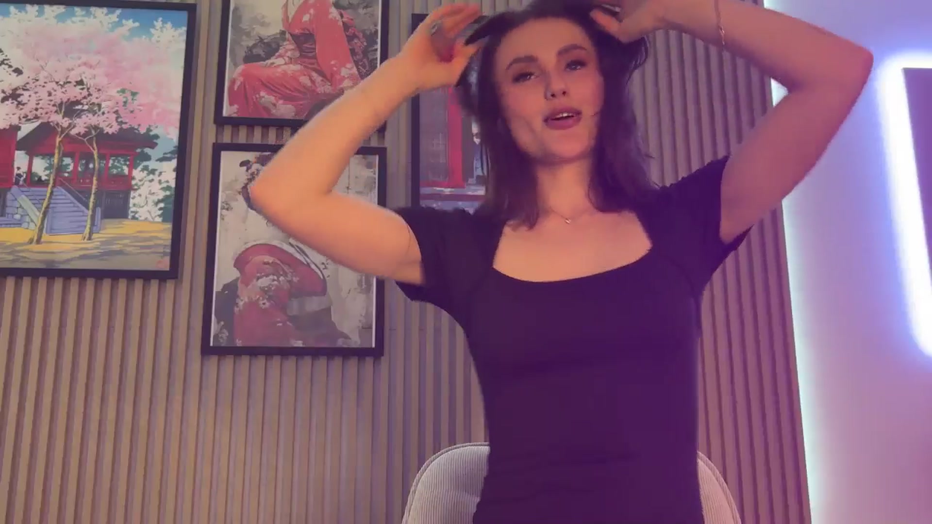 Gallery image thumbnail from Betty_xoxo's myfreecams stream on, 03/27/2025, 14:17 image 3 of 20