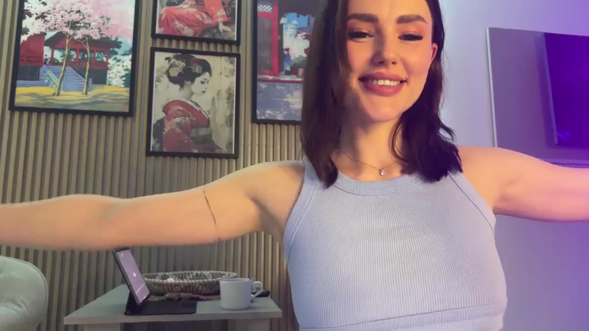 Gallery image thumbnail from Betty_xoxo's myfreecams stream on, 03/28/2025, 08:59 image 9 of 20