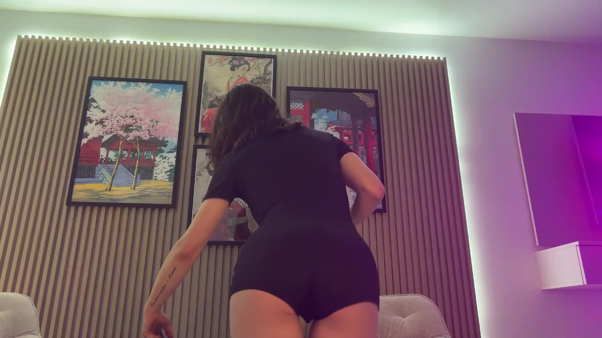 Gallery image thumbnail from Betty_xoxo's myfreecams stream on, 03/28/2025, 13:53 image 10 of 20