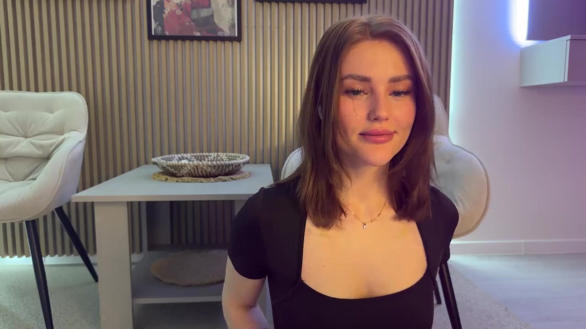 Gallery image thumbnail from Betty_xoxo's myfreecams stream on, 04/01/2025, 09:26 image 3 of 20