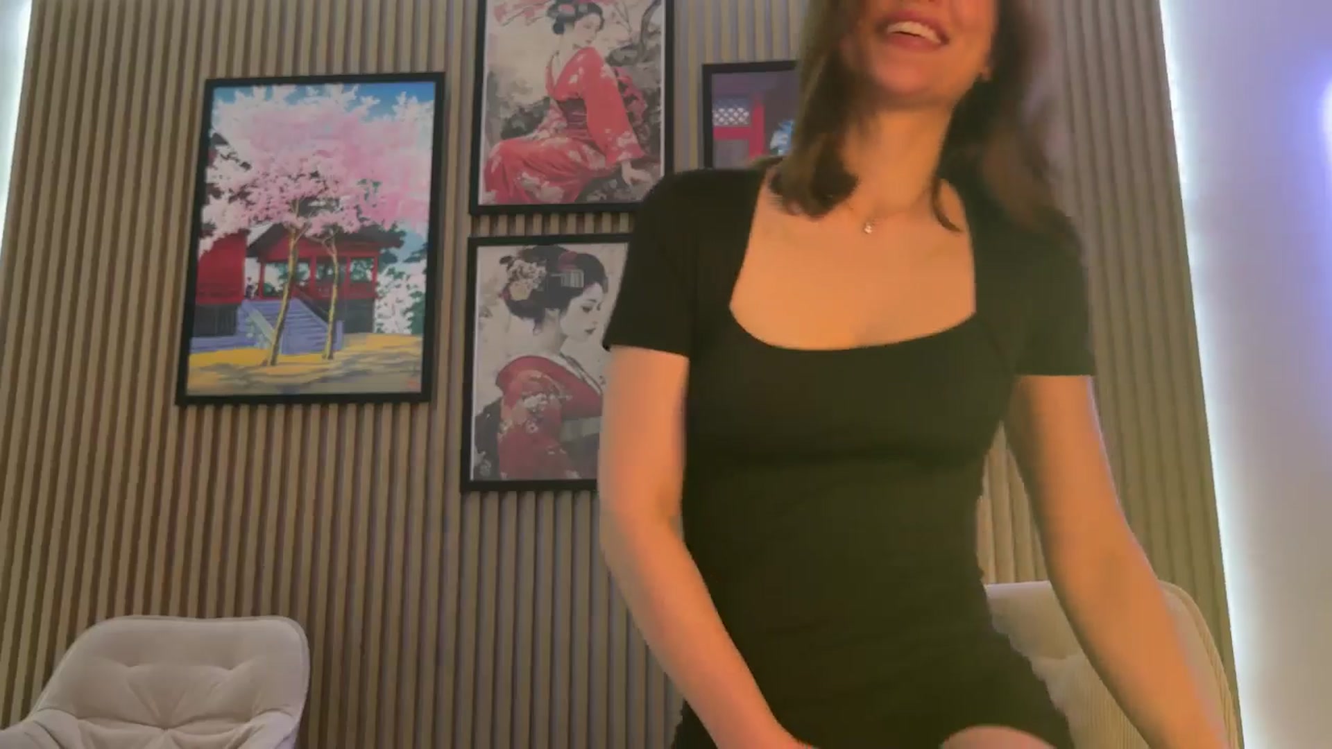 Gallery image thumbnail from Betty_xoxo's myfreecams stream on, 04/01/2025, 10:28 image 20 of 20
