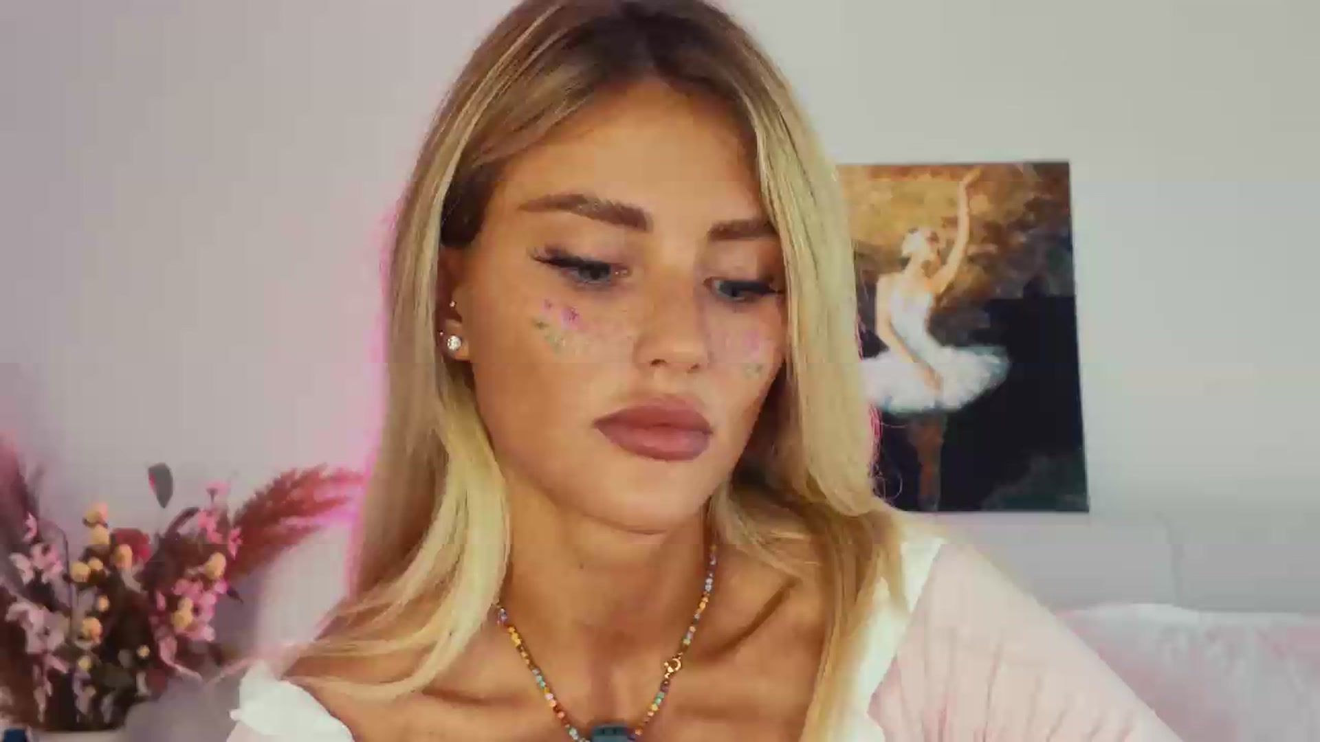 Gallery image thumbnail from Betty_xoxo's myfreecams stream on, 08/06/2026, 15:59 image 3 of 20