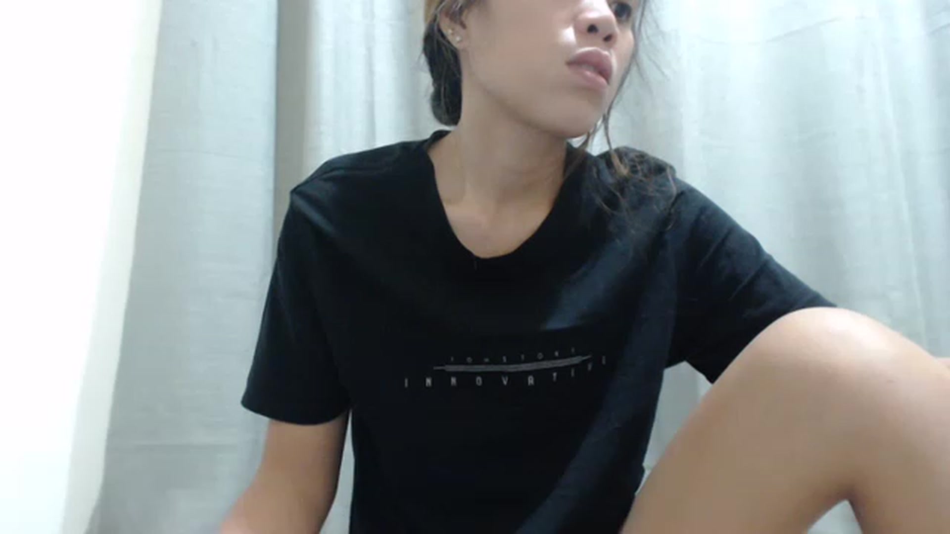 Gallery image thumbnail from Beverly_19's myfreecams stream on, 11/29/2022, 10:34 image 20 of 20