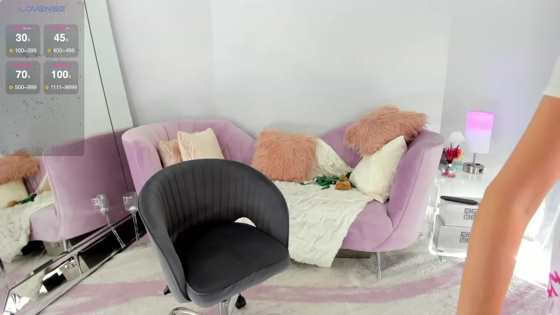 Gallery image thumbnail from Bewitching's myfreecams stream on, 02/17/2024, 01:30 image 8 of 20