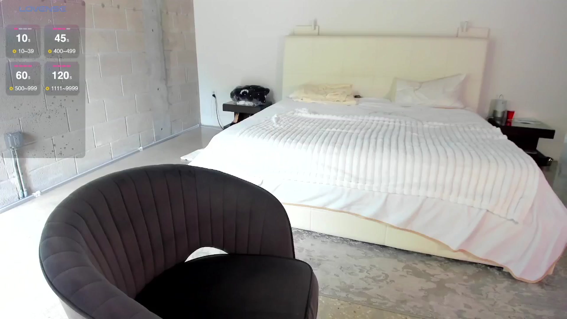 Gallery image thumbnail from Bewitching's myfreecams stream on, 05/05/2024, 18:16 image 2 of 20