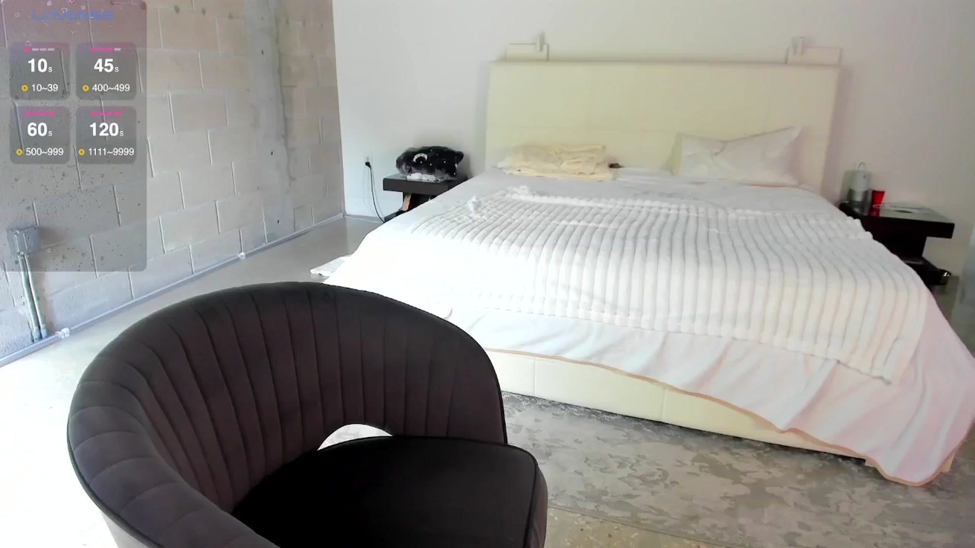 Gallery image thumbnail from Bewitching's myfreecams stream on, 05/05/2024, 18:16 image 3 of 20