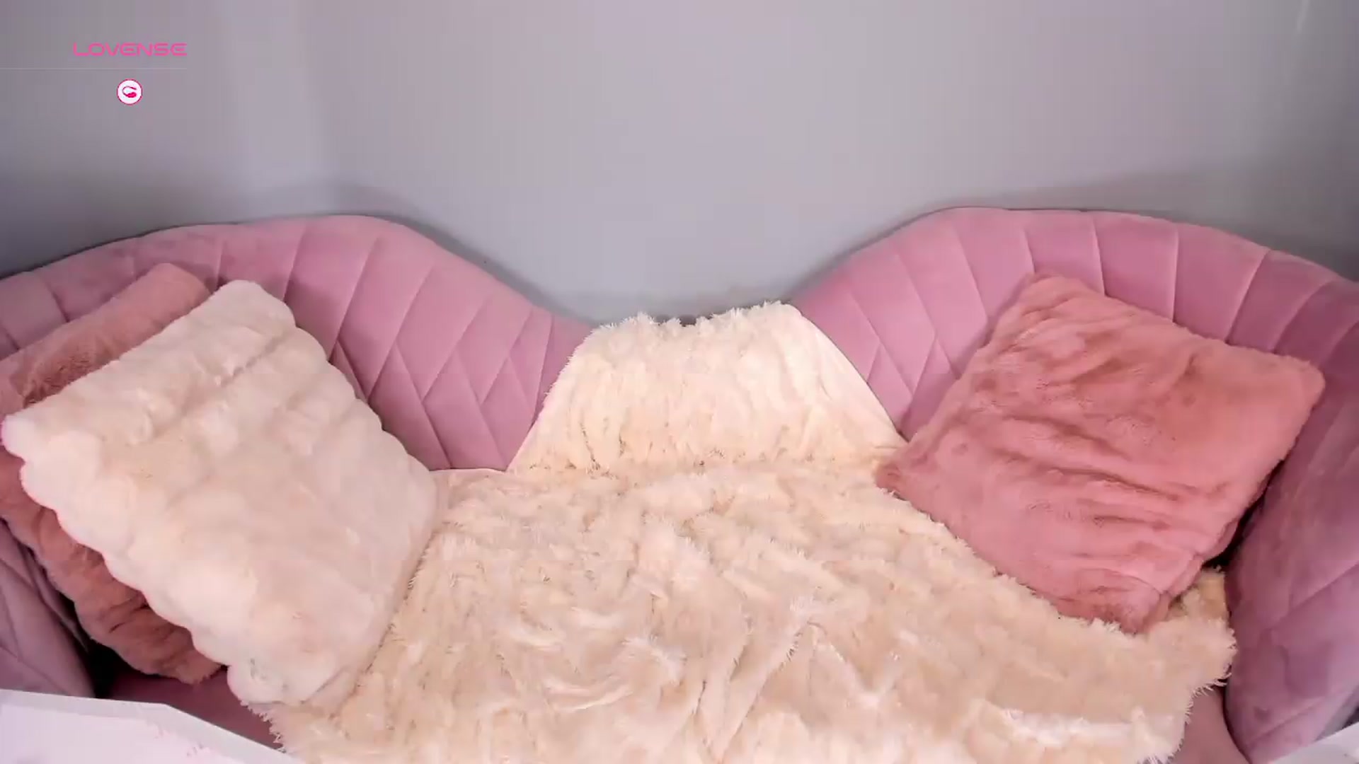 Gallery image thumbnail from Bewitching's myfreecams stream on, 05/13/2026, 23:24 image 14 of 20
