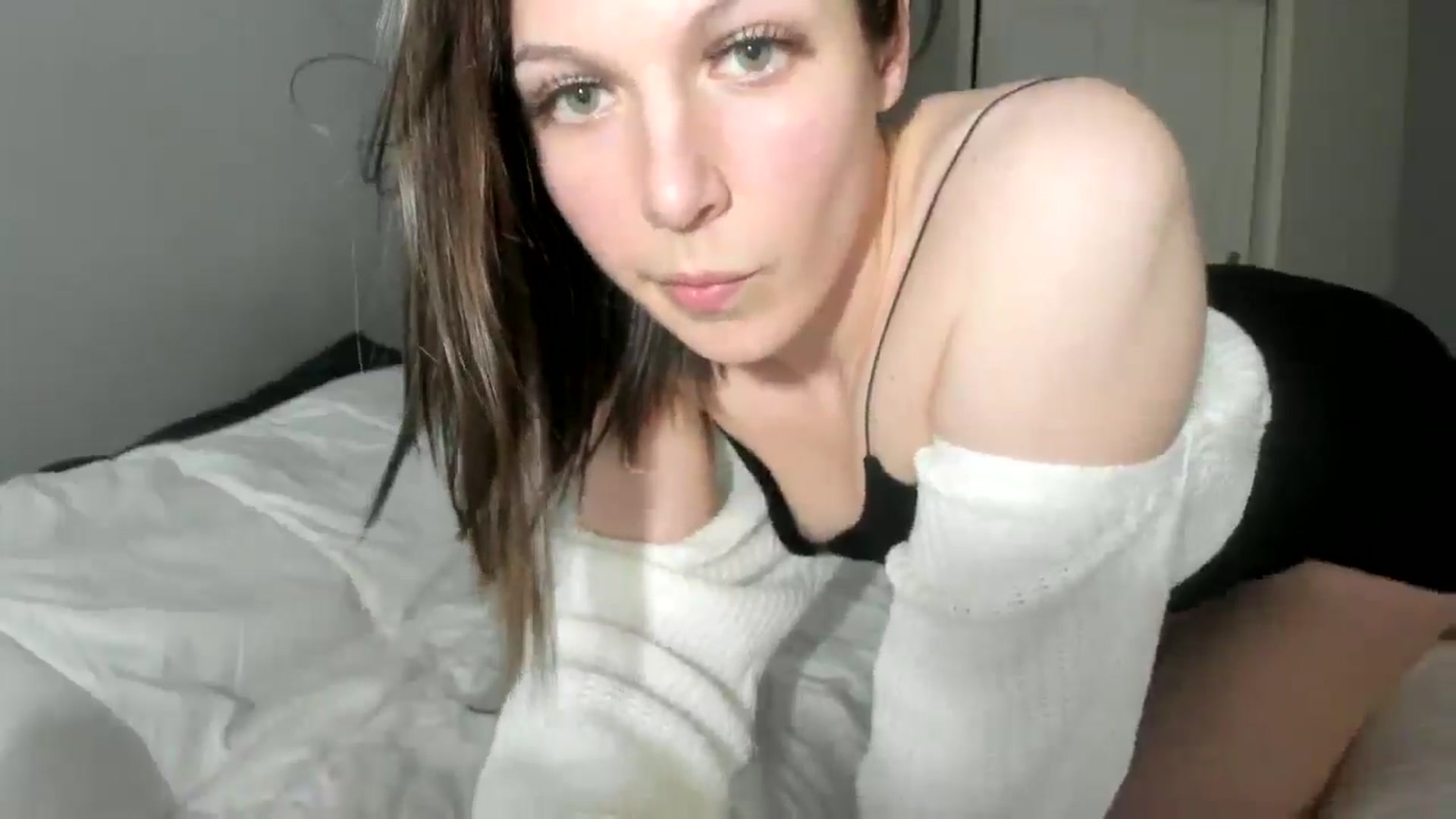 Gallery image thumbnail from Bharbiedoll's myfreecams stream on, 01/27/2026, 01:00 image 20 of 20