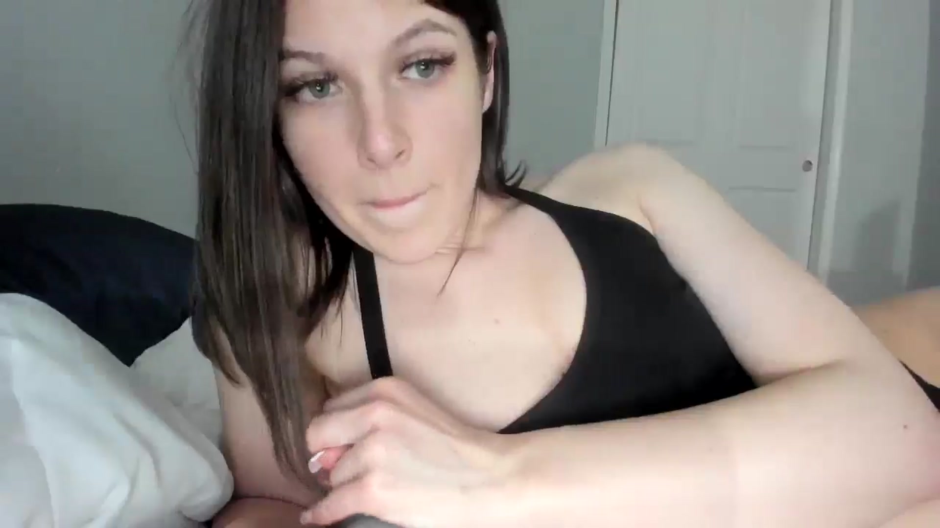 Gallery image thumbnail from Bharbiedoll's myfreecams stream on, 03/16/2026, 20:52 image 19 of 20