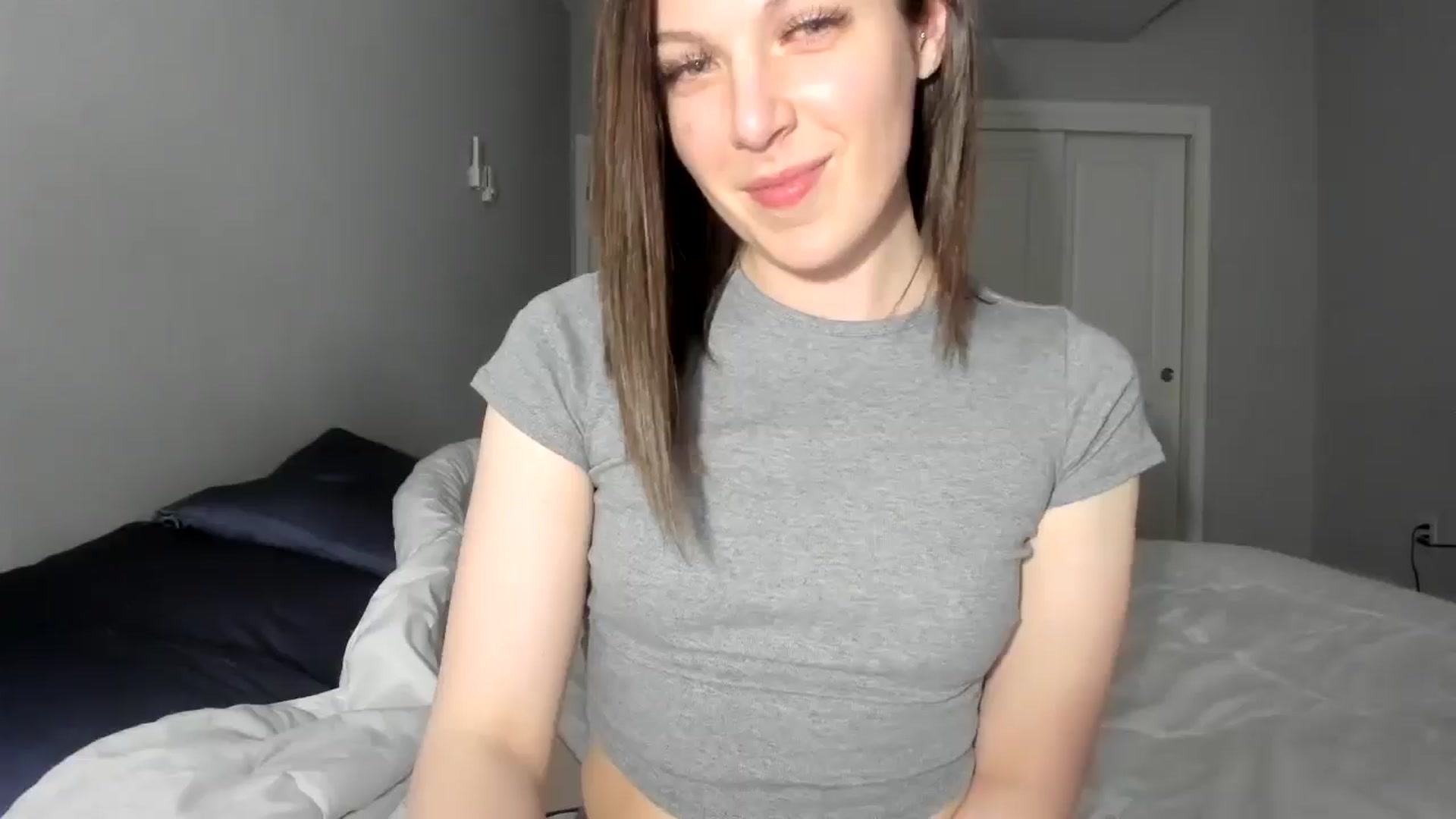 Gallery image thumbnail from Bharbiedoll's myfreecams stream on, 04/08/2026, 24:01 image 17 of 20