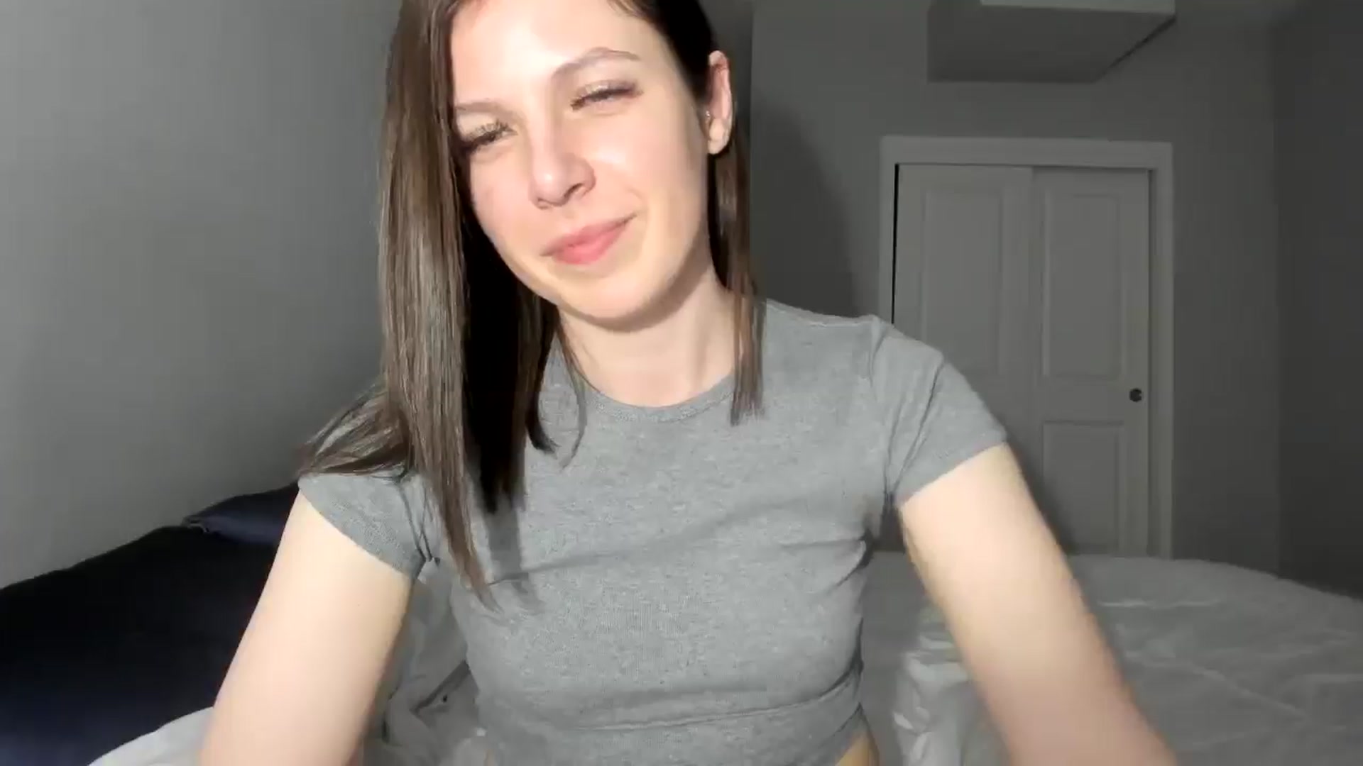 Gallery image thumbnail from Bharbiedoll's myfreecams stream on, 04/08/2026, 24:41 image 6 of 20
