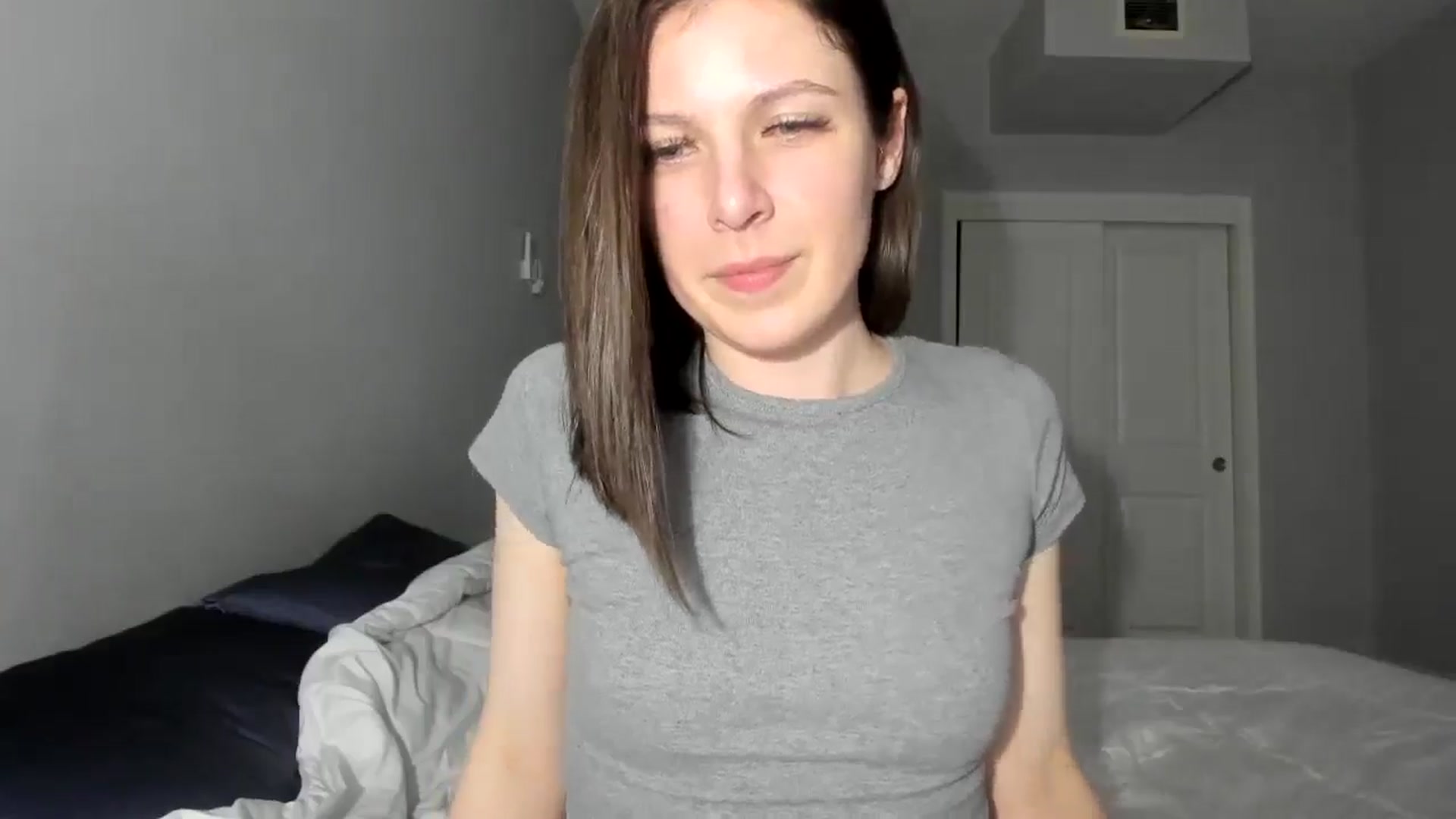 Gallery image thumbnail from Bharbiedoll's myfreecams stream on, 04/08/2026, 24:41 image 8 of 20