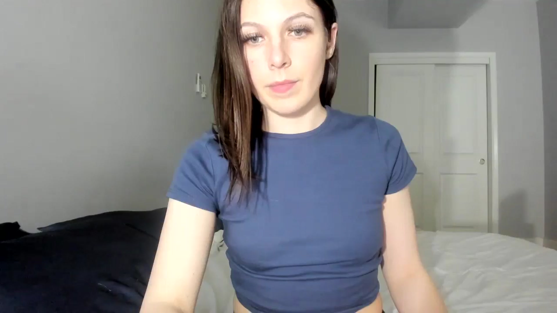Gallery image thumbnail from Bharbiedoll's myfreecams stream on, 04/14/2026, 01:12 image 3 of 20