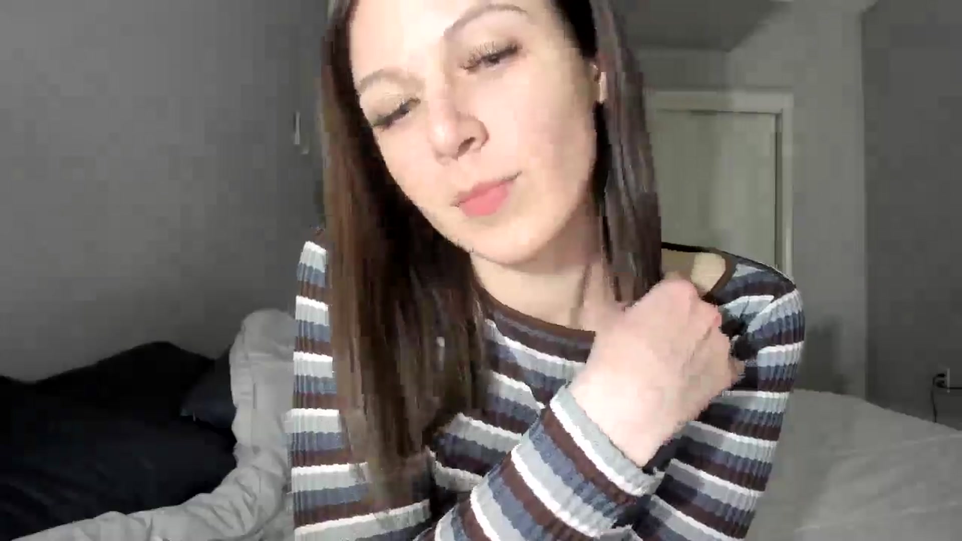 Gallery image thumbnail from Bharbiedoll's myfreecams stream on, 04/21/2026, 04:56 image 14 of 20