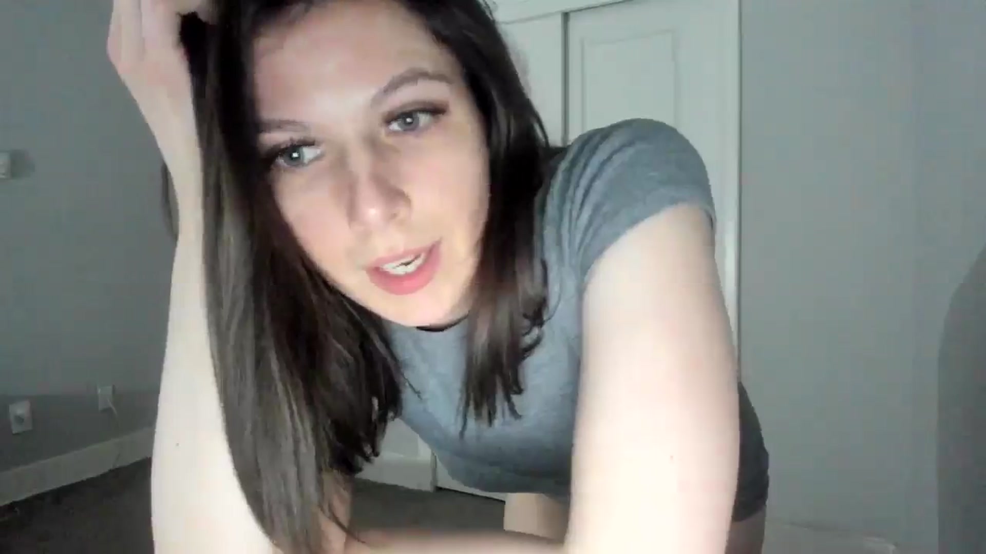 Gallery image thumbnail from Bharbiedoll's myfreecams stream on, 05/07/2026, 24:01 image 5 of 20