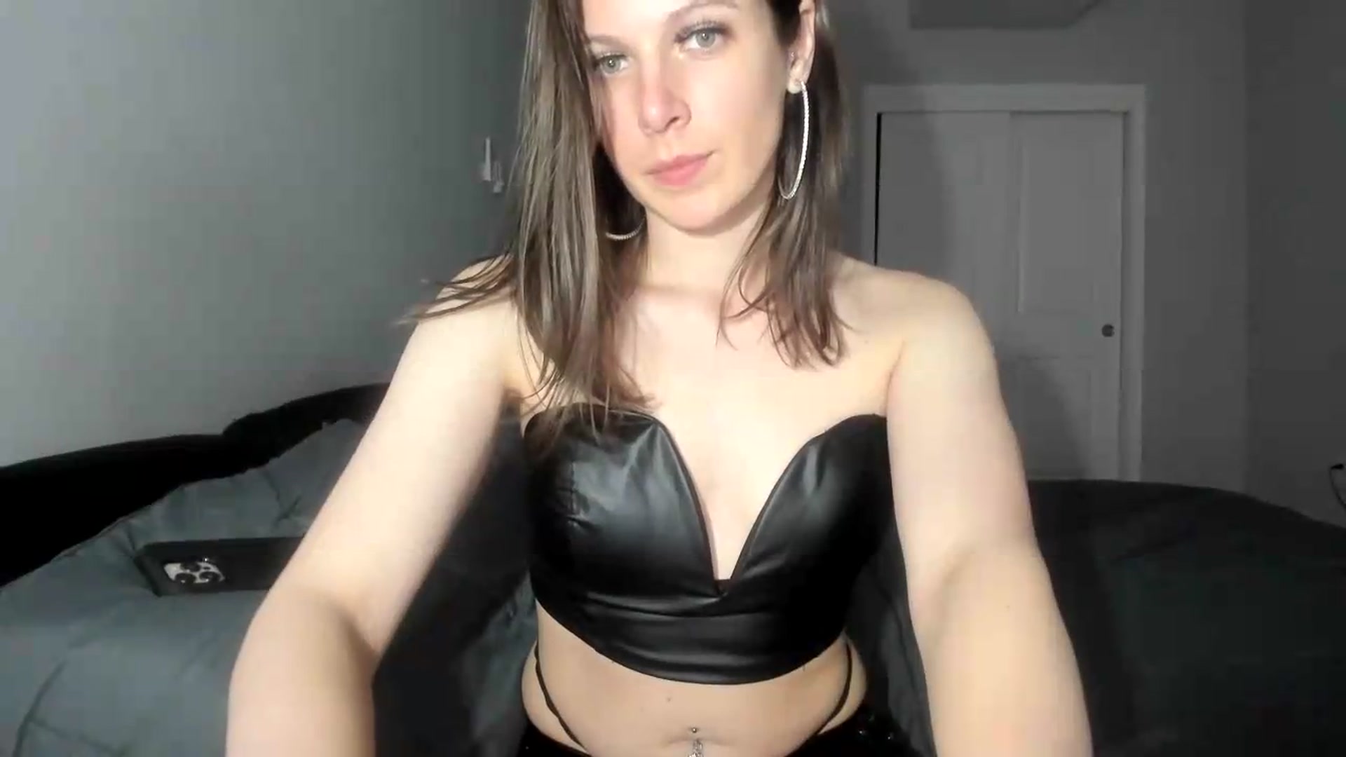 Gallery image thumbnail from Bharbiedoll's myfreecams stream on, 07/08/2026, 03:48 image 17 of 20