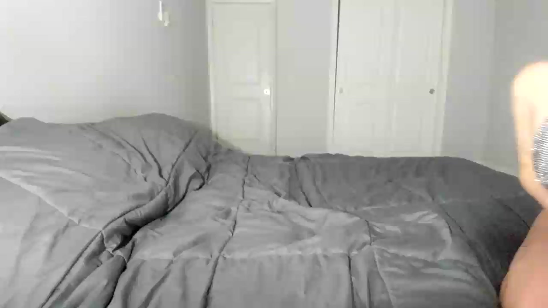 Gallery image thumbnail from Bharbiedoll's myfreecams stream on, 07/31/2026, 02:57 image 10 of 20