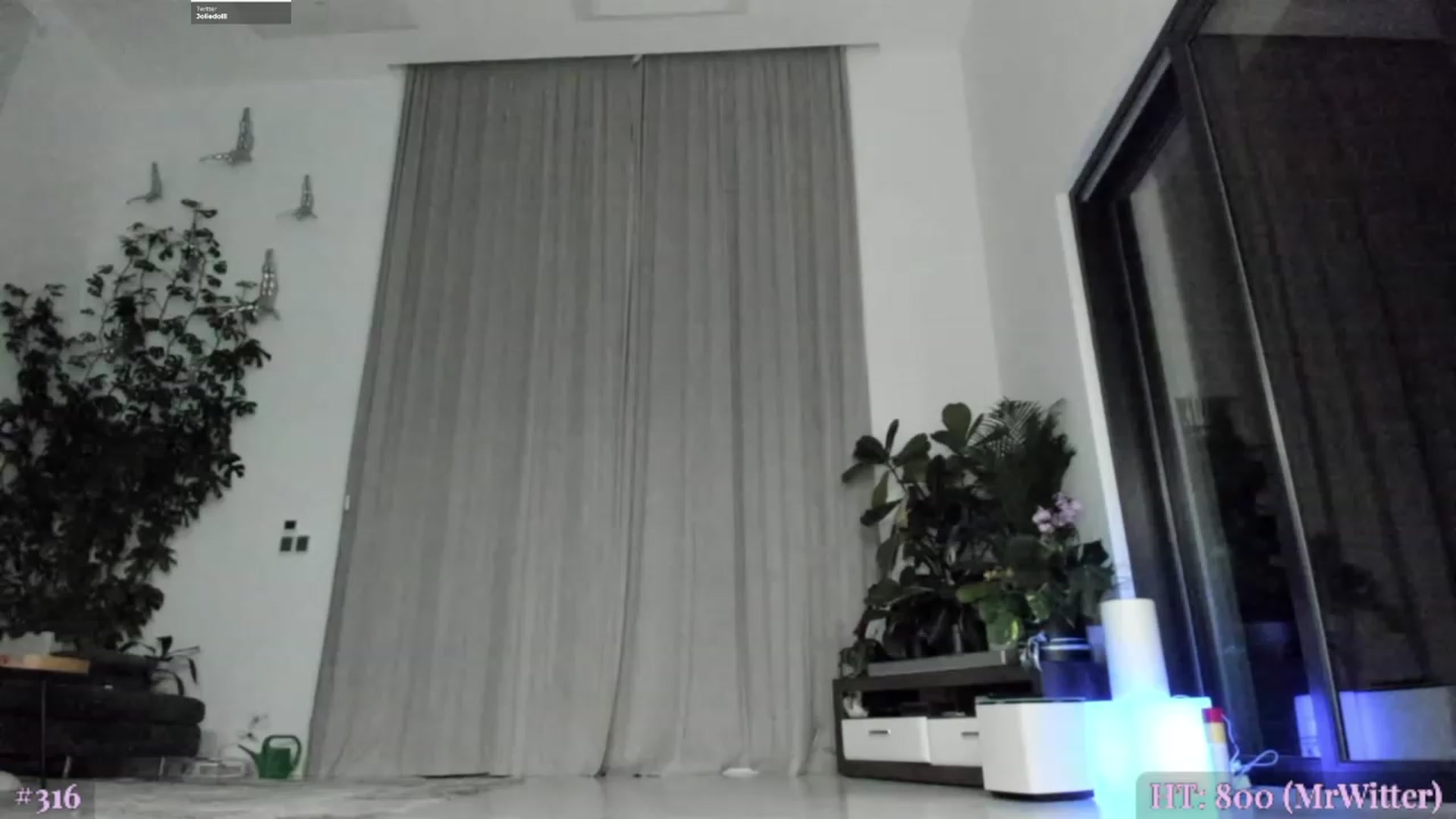 Gallery image thumbnail from BiBiSan's myfreecams stream on, 08/03/2023, 01:47 image 1 of 20