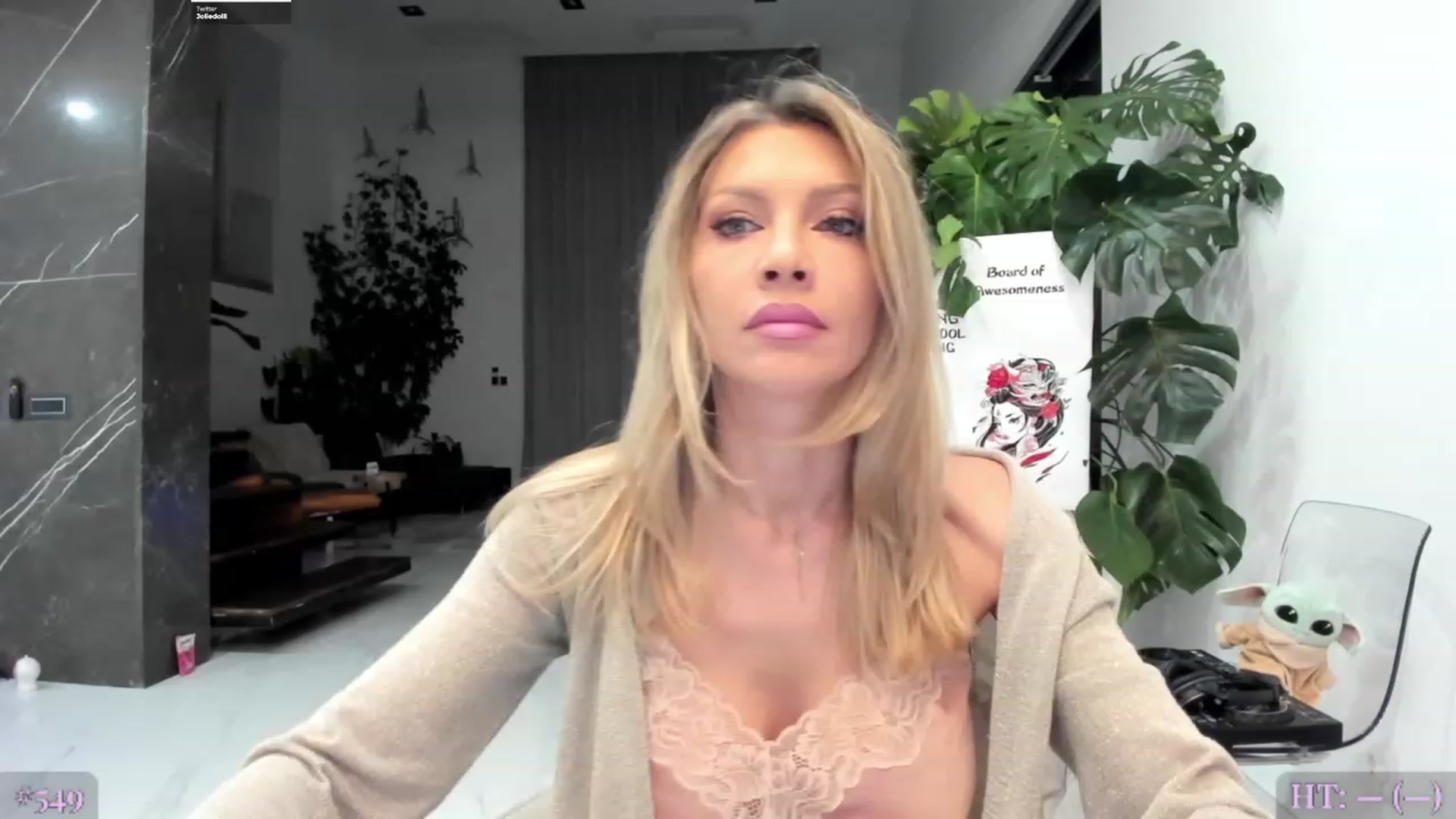 Gallery image thumbnail from BiBiSan's myfreecams stream on, 08/11/2023, 01:10 image 1 of 20