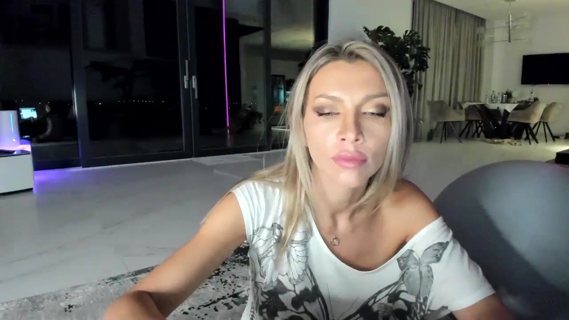 Gallery image thumbnail from BiBiSan's myfreecams stream on, 09/15/2023, 01:22 image 20 of 20