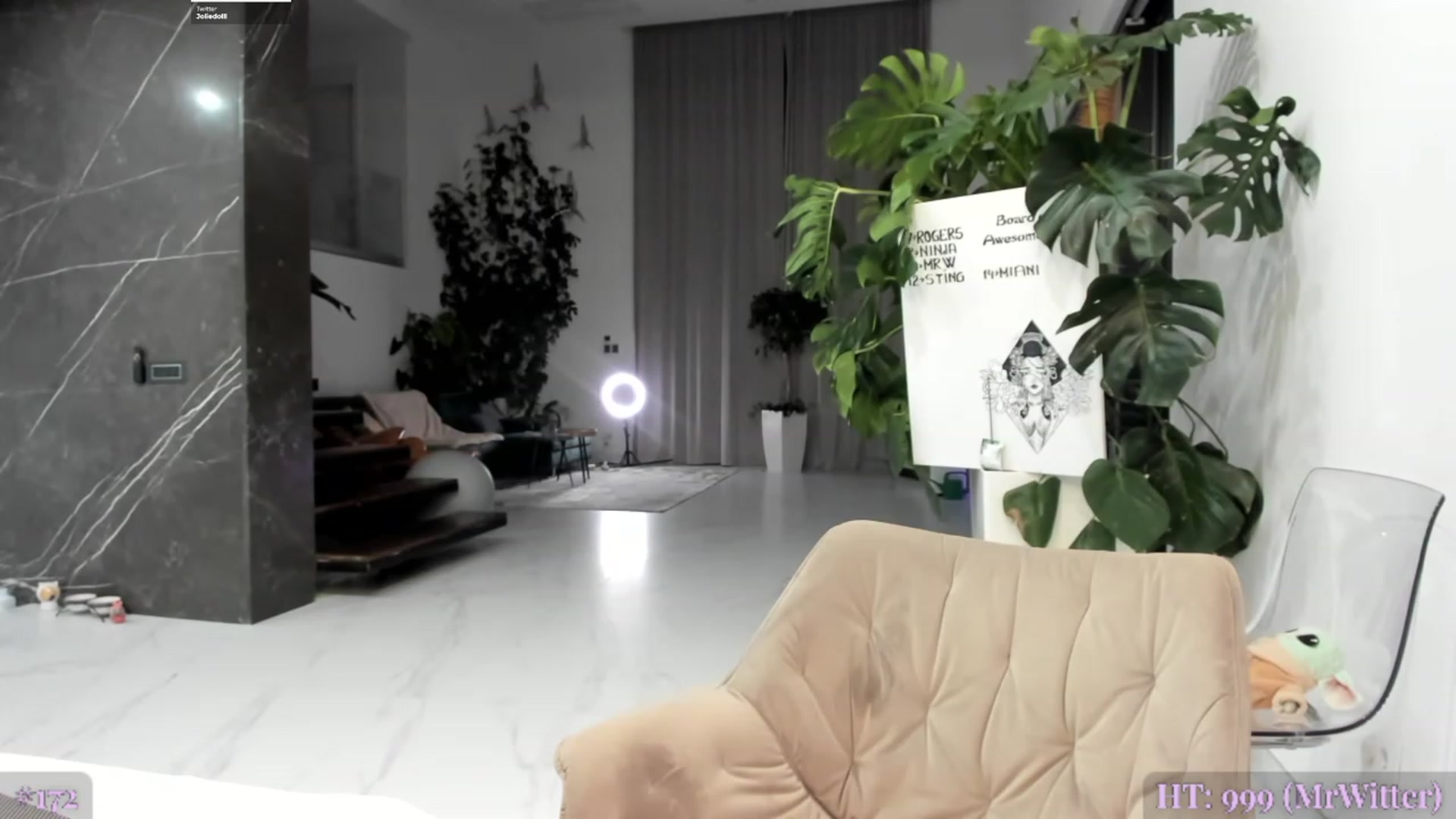 Gallery image thumbnail from BiBiSan's myfreecams stream on, 09/16/2023, 24:06 image 16 of 20