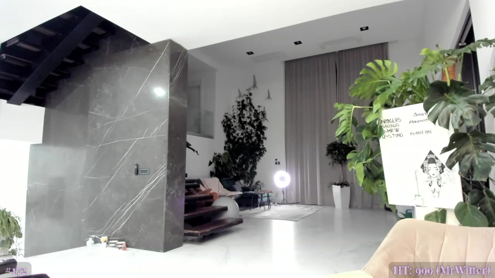 Gallery image thumbnail from BiBiSan's myfreecams stream on, 09/16/2023, 24:06 image 17 of 20