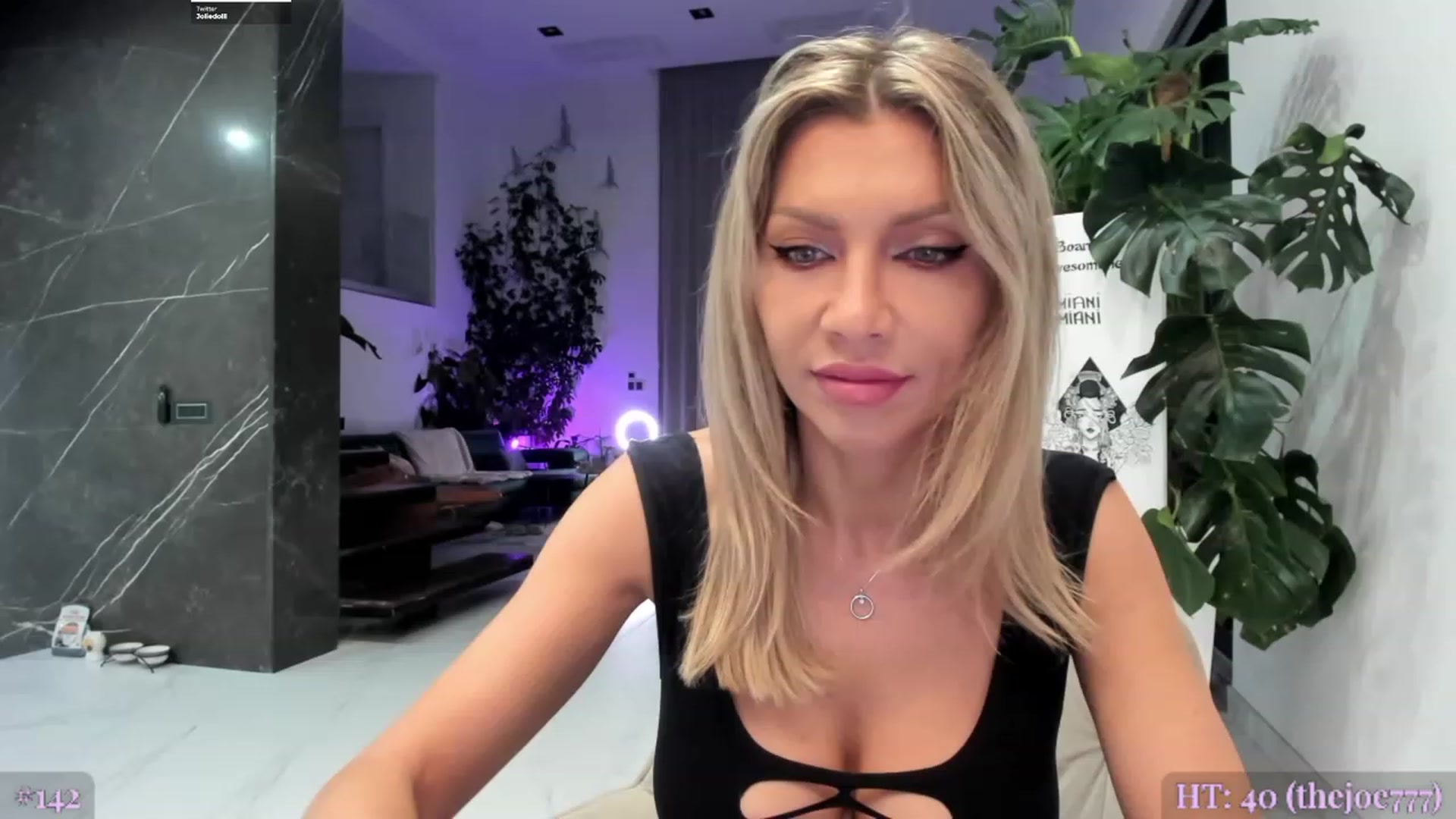 Gallery image thumbnail from BiBiSan's myfreecams stream on, 09/20/2023, 23:44 image 6 of 20