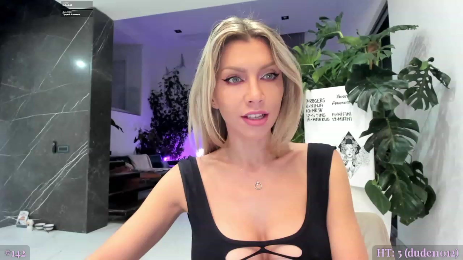 Gallery image thumbnail from BiBiSan's myfreecams stream on, 09/20/2023, 23:44 image 3 of 20