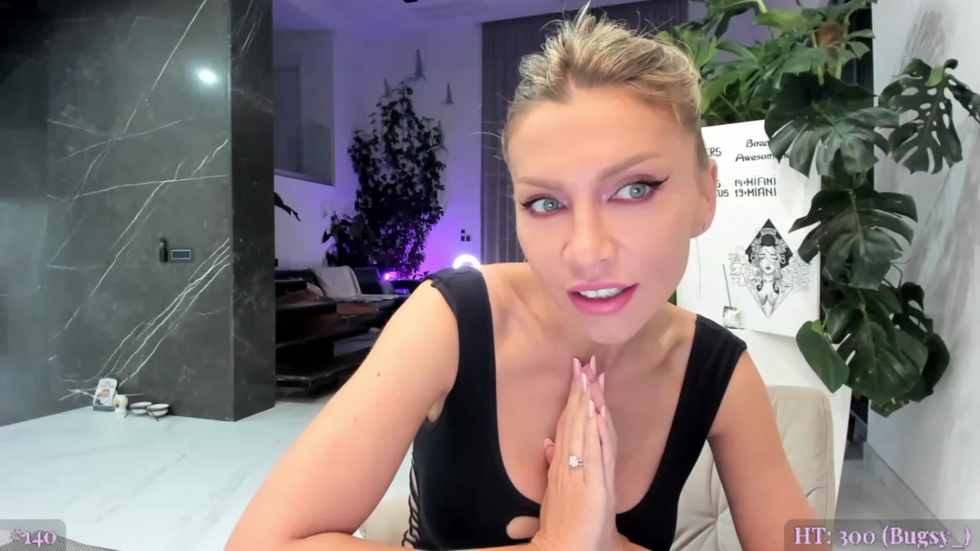 Gallery image thumbnail from BiBiSan's myfreecams stream on, 09/20/2023, 23:44 image 11 of 20