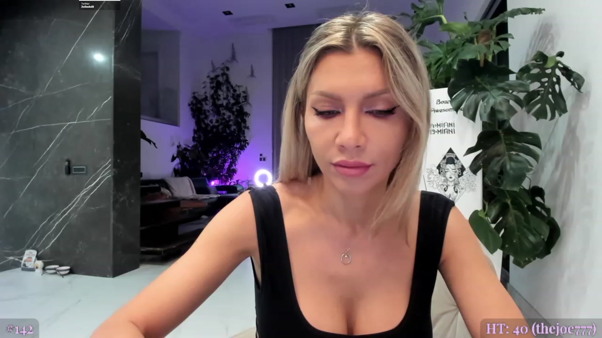 Gallery image thumbnail from BiBiSan's myfreecams stream on, 09/20/2023, 23:44 image 5 of 20