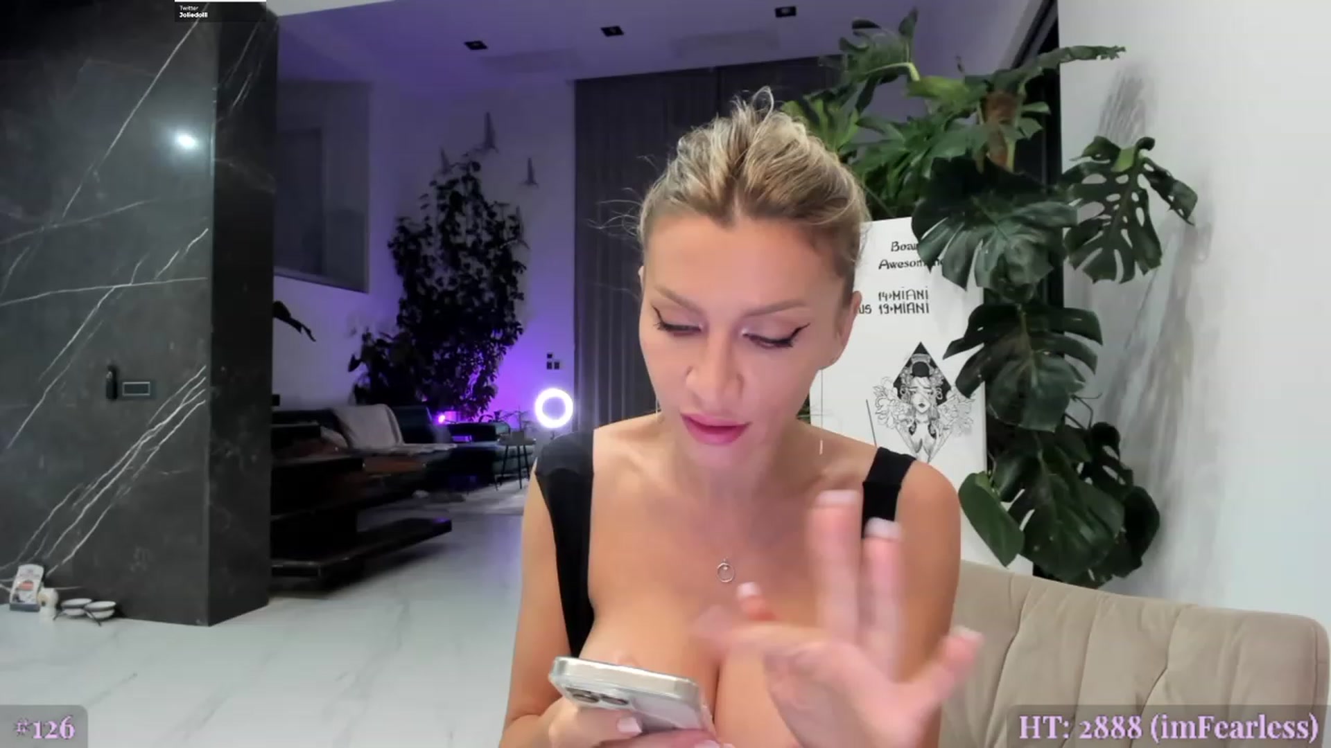Gallery image thumbnail from BiBiSan's myfreecams stream on, 09/21/2023, 02:20 image 4 of 20