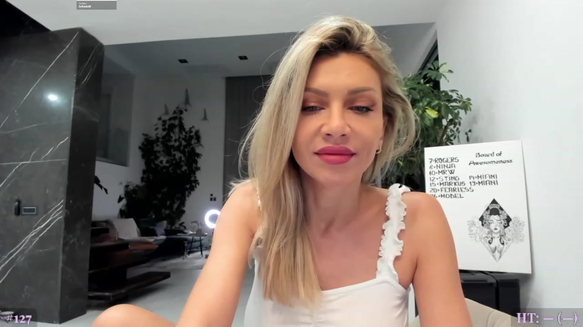 Gallery image thumbnail from BiBiSan's myfreecams stream on, 09/28/2023, 01:13 image 1 of 20
