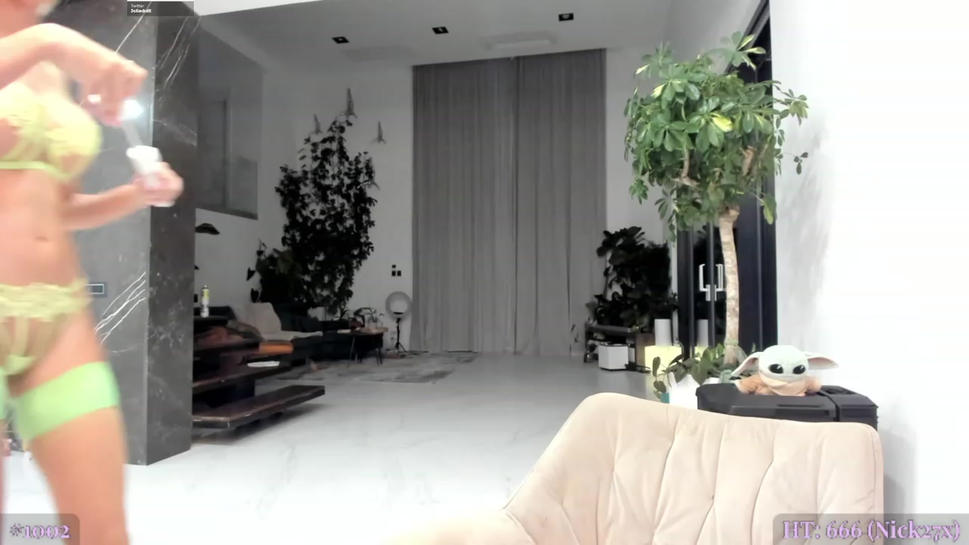 Gallery image thumbnail from BiBiSan's myfreecams stream on, 10/03/2023, 01:43 image 10 of 20