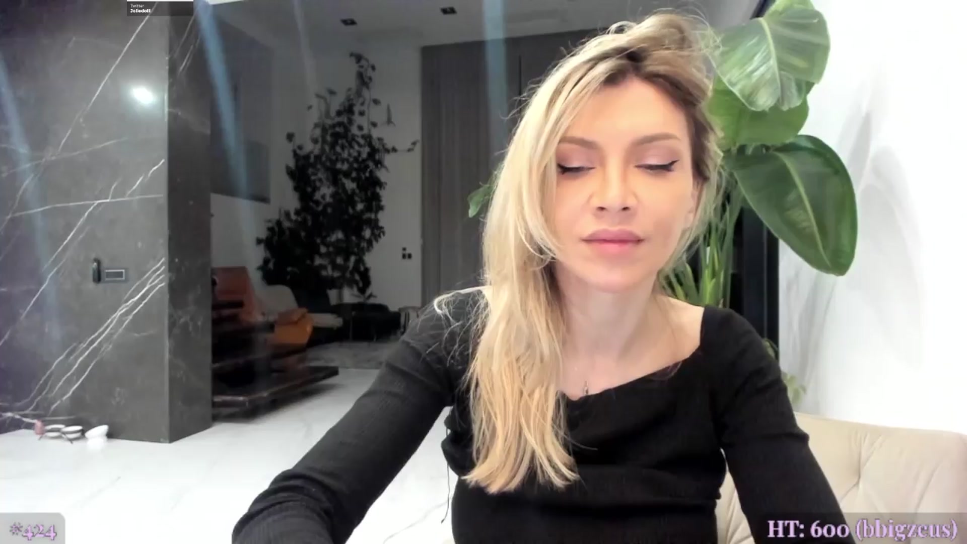 Gallery image thumbnail from BiBiSan's myfreecams stream on, 03/28/2024, 01:42 image 16 of 20