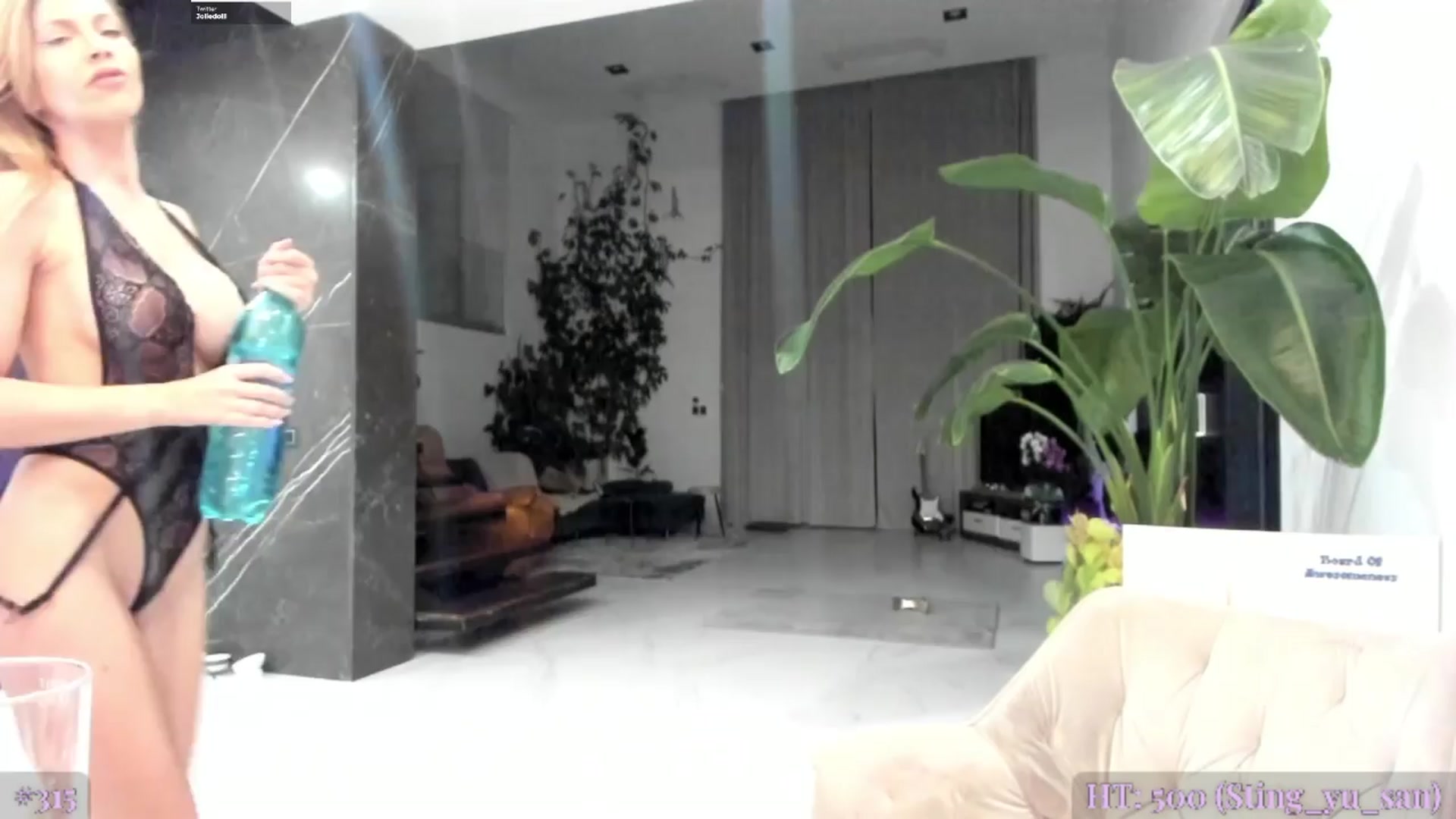 Gallery image thumbnail from BiBiSan's myfreecams stream on, 04/01/2024, 23:41 image 2 of 20
