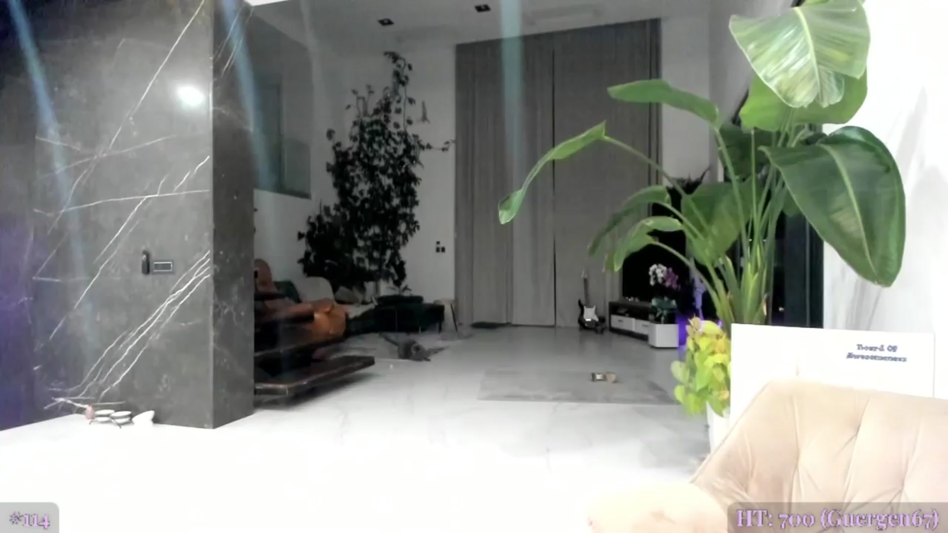 Gallery image thumbnail from BiBiSan's myfreecams stream on, 04/01/2024, 23:41 image 16 of 20