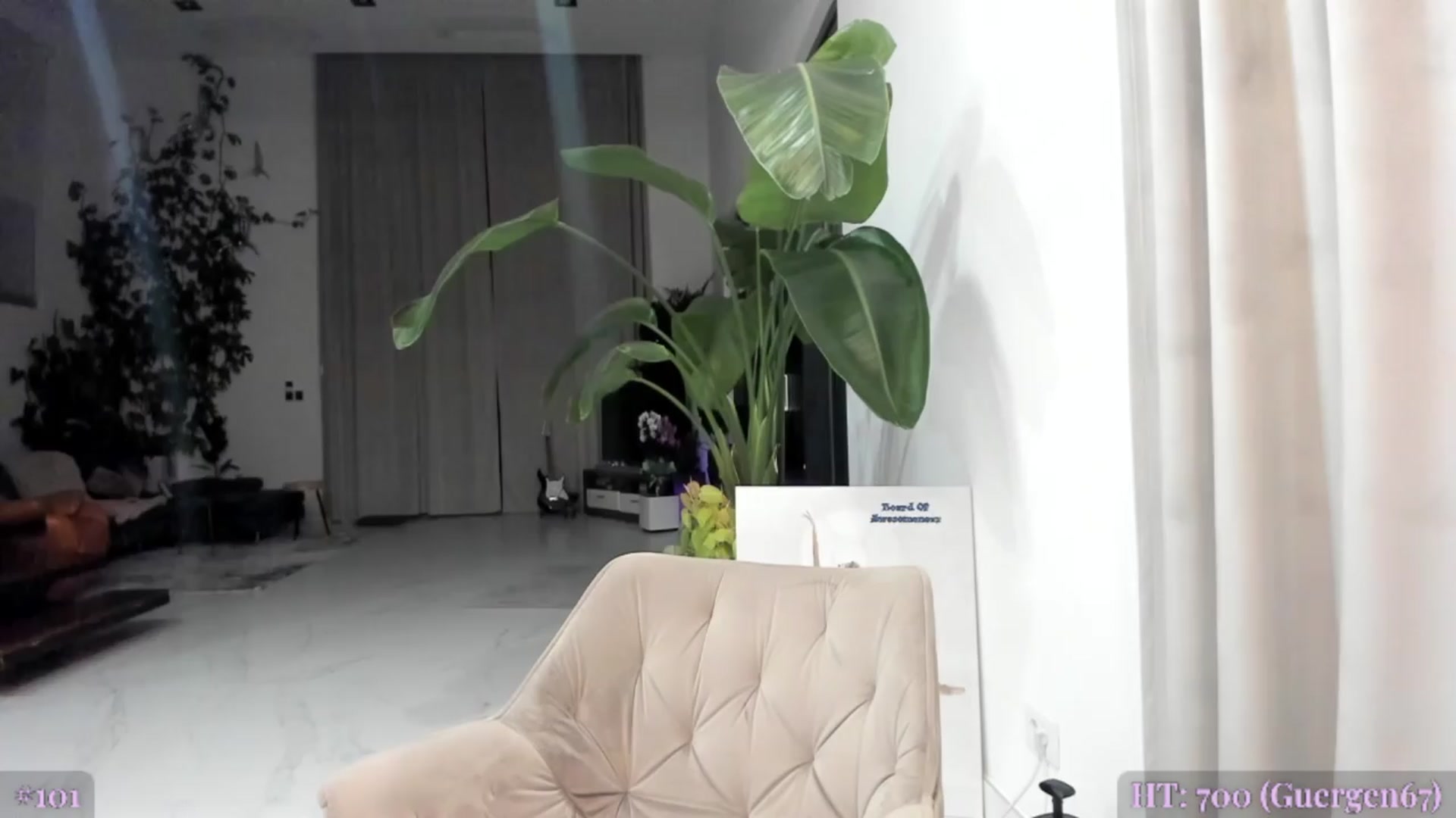 Gallery image thumbnail from BiBiSan's myfreecams stream on, 04/01/2024, 23:41 image 19 of 20