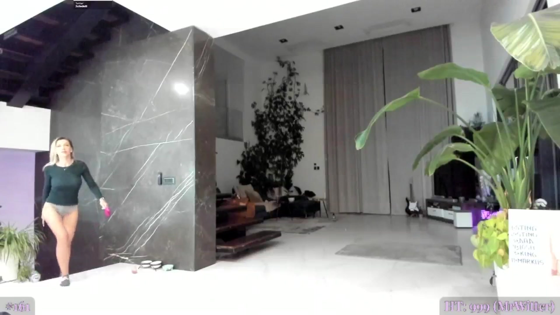 Gallery image thumbnail from BiBiSan's myfreecams stream on, 04/15/2024, 23:03 image 6 of 20