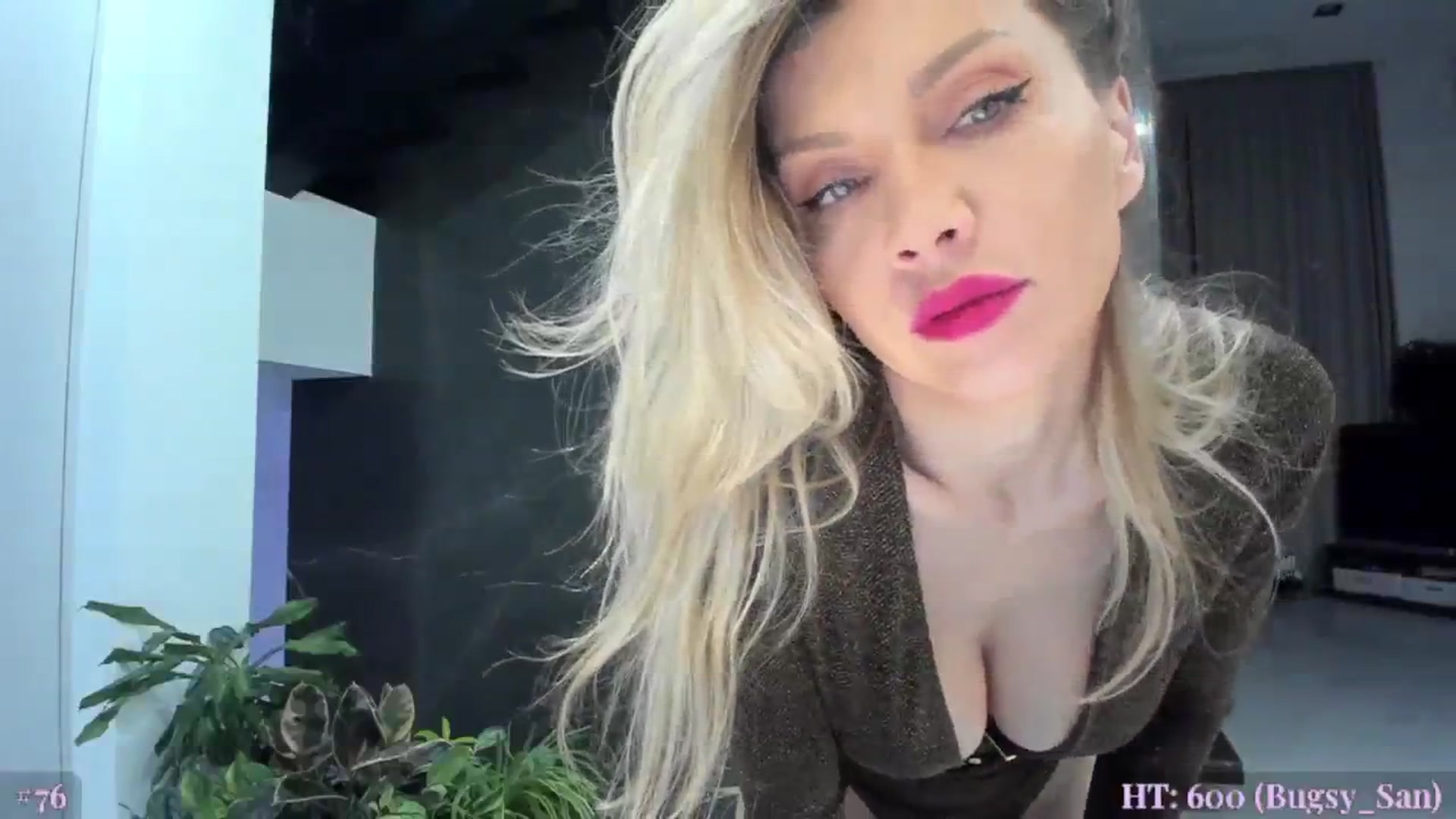 Gallery image thumbnail from BiBiSan's myfreecams stream on, 04/20/2024, 22:44 image 15 of 20