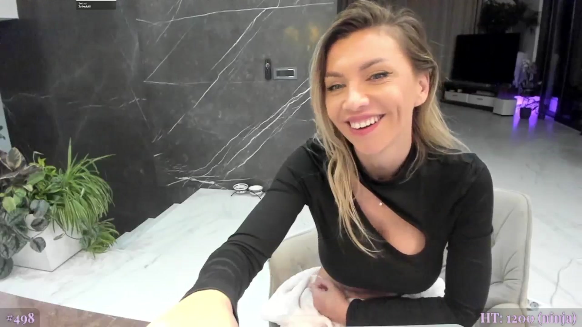 Gallery image thumbnail from BiBiSan's myfreecams stream on, 05/21/2024, 01:45 image 2 of 20