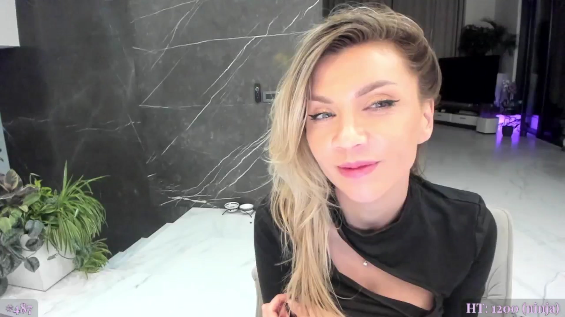 Gallery image thumbnail from BiBiSan's myfreecams stream on, 05/21/2024, 01:45 image 5 of 20