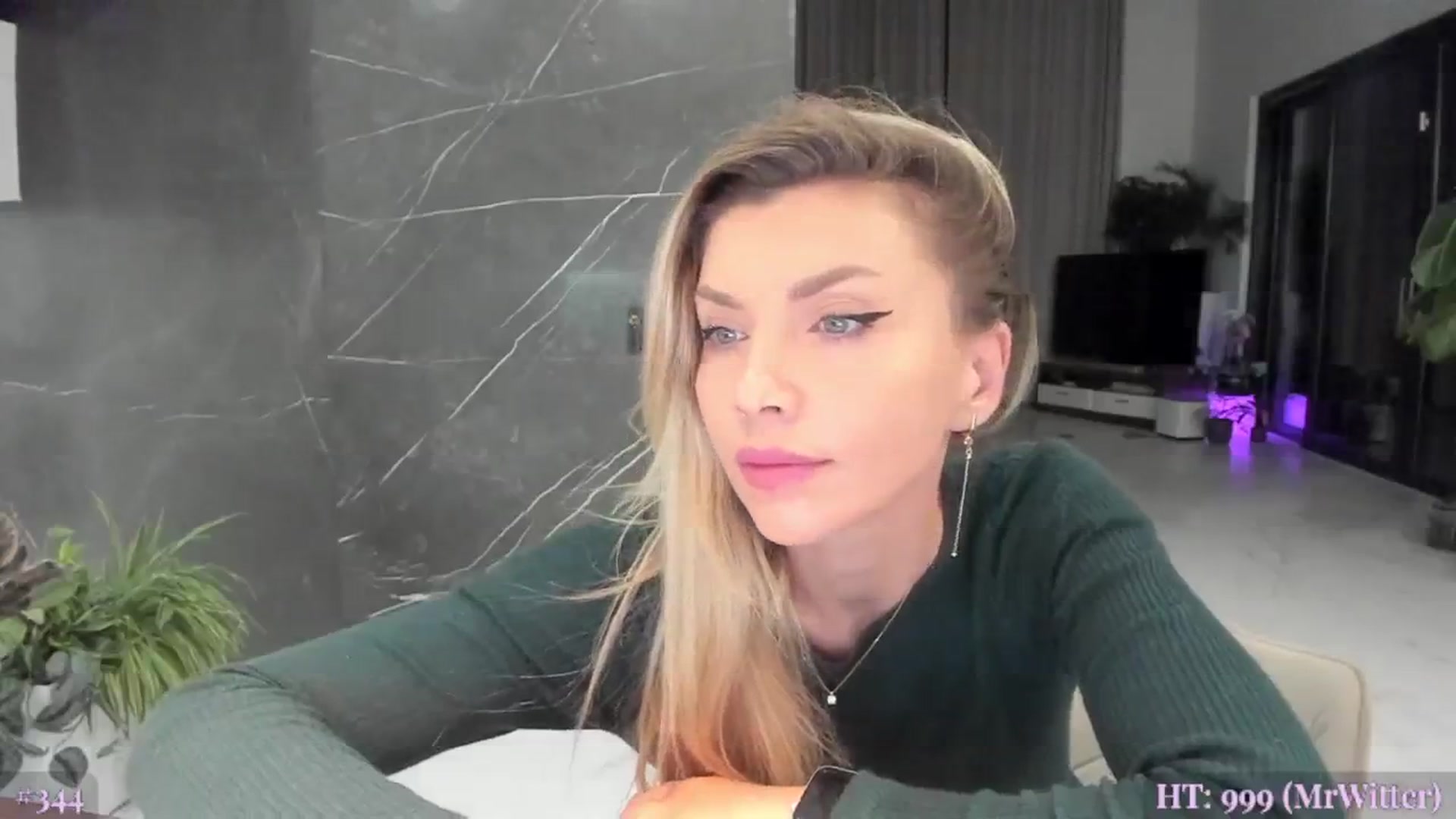Gallery image thumbnail from BiBiSan's myfreecams stream on, 05/23/2024, 23:49 image 6 of 20