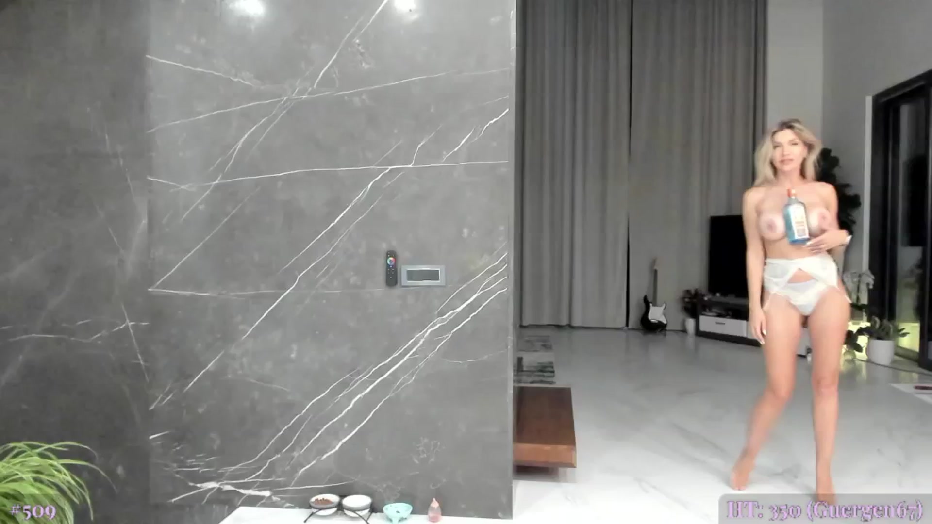Gallery image thumbnail from BiBiSan's myfreecams stream on, 07/21/2024, 24:34 image 7 of 20