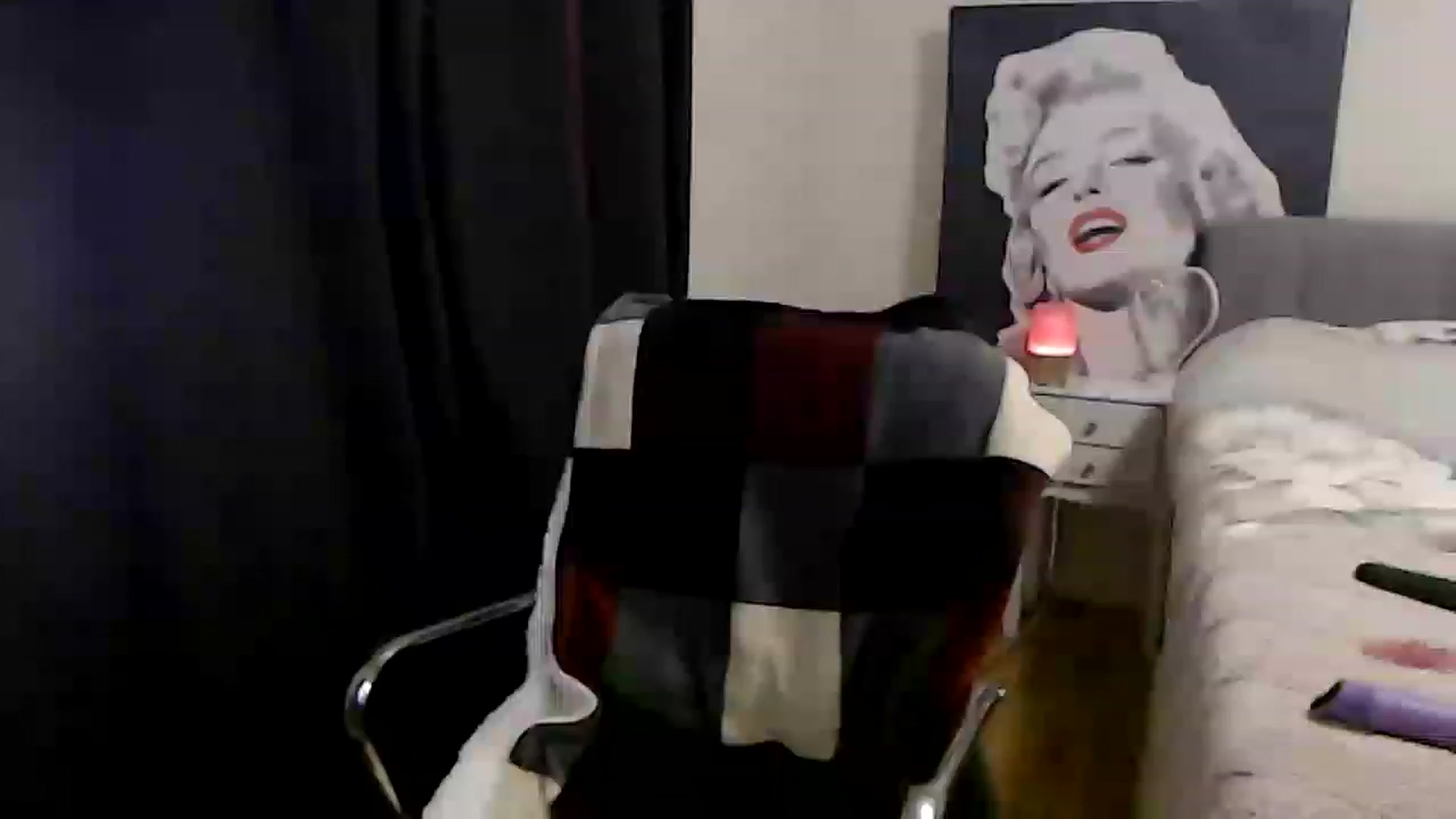 Gallery image thumbnail from BiancaBloom's myfreecams stream on, 02/13/2023, 02:30 image 19 of 20