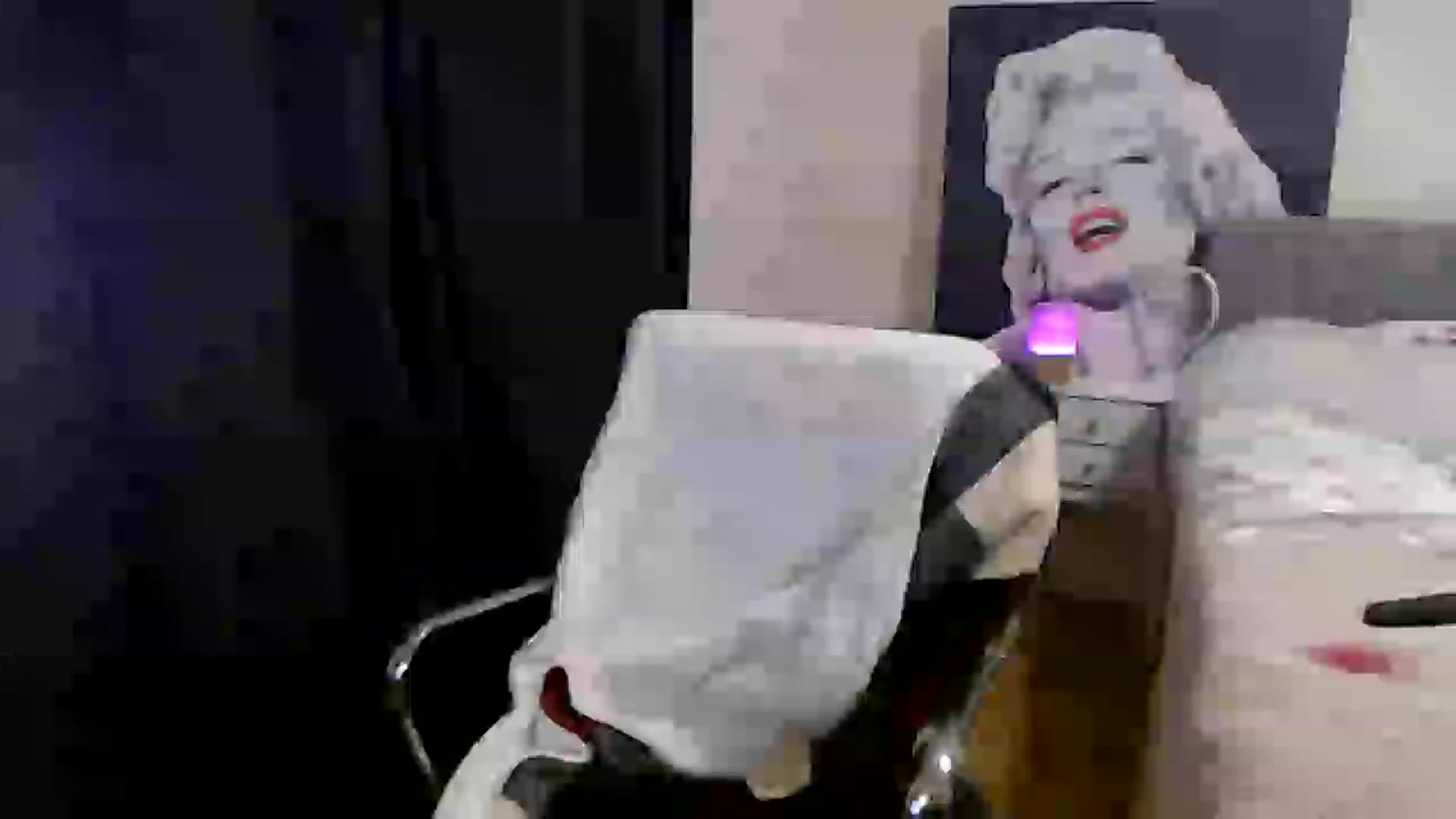 Gallery image thumbnail from BiancaBloom's myfreecams stream on, 02/13/2023, 04:21 image 13 of 20