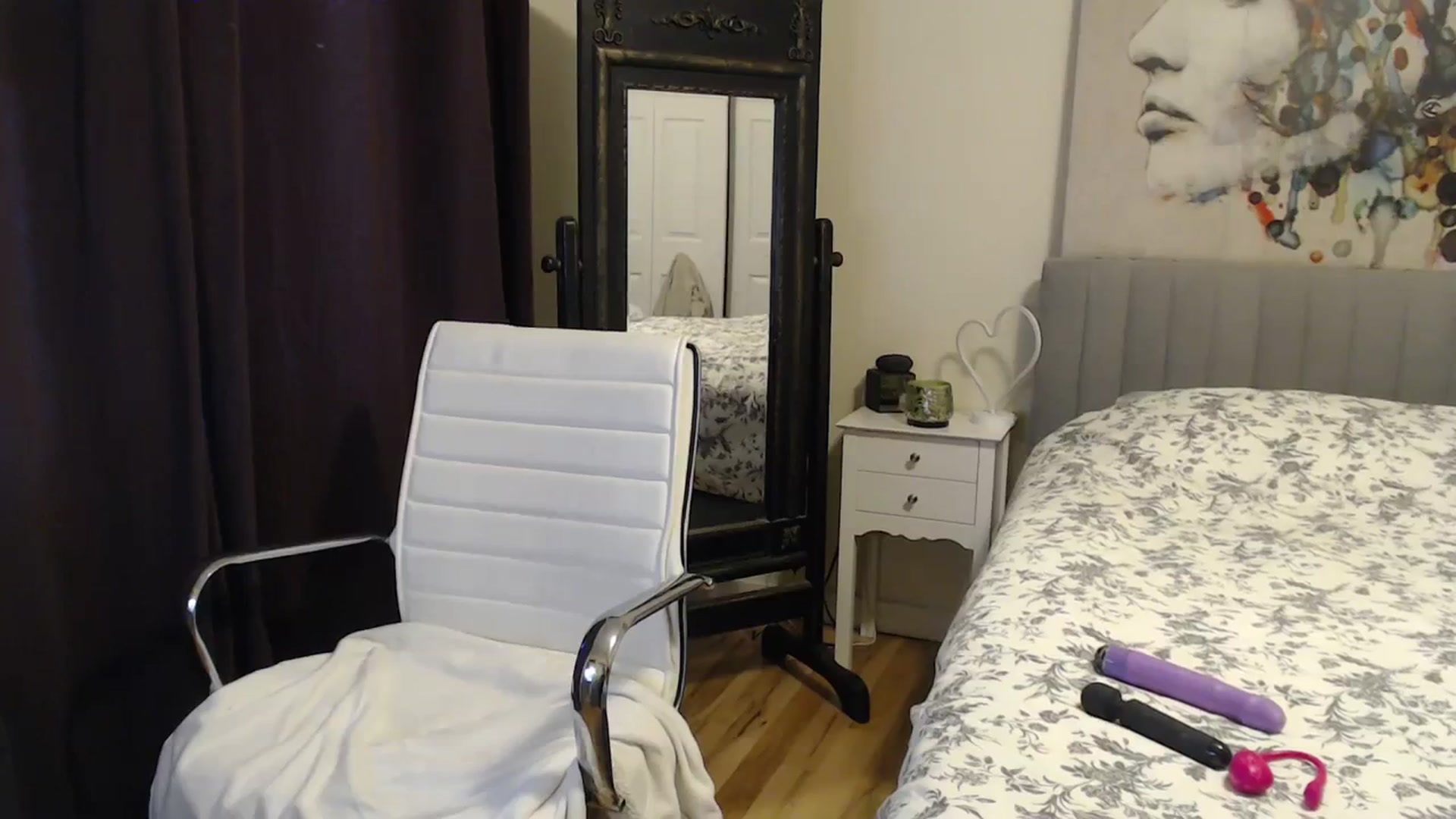 Gallery image thumbnail from BiancaBloom's myfreecams stream on, 11/23/2023, 20:42 image 15 of 20