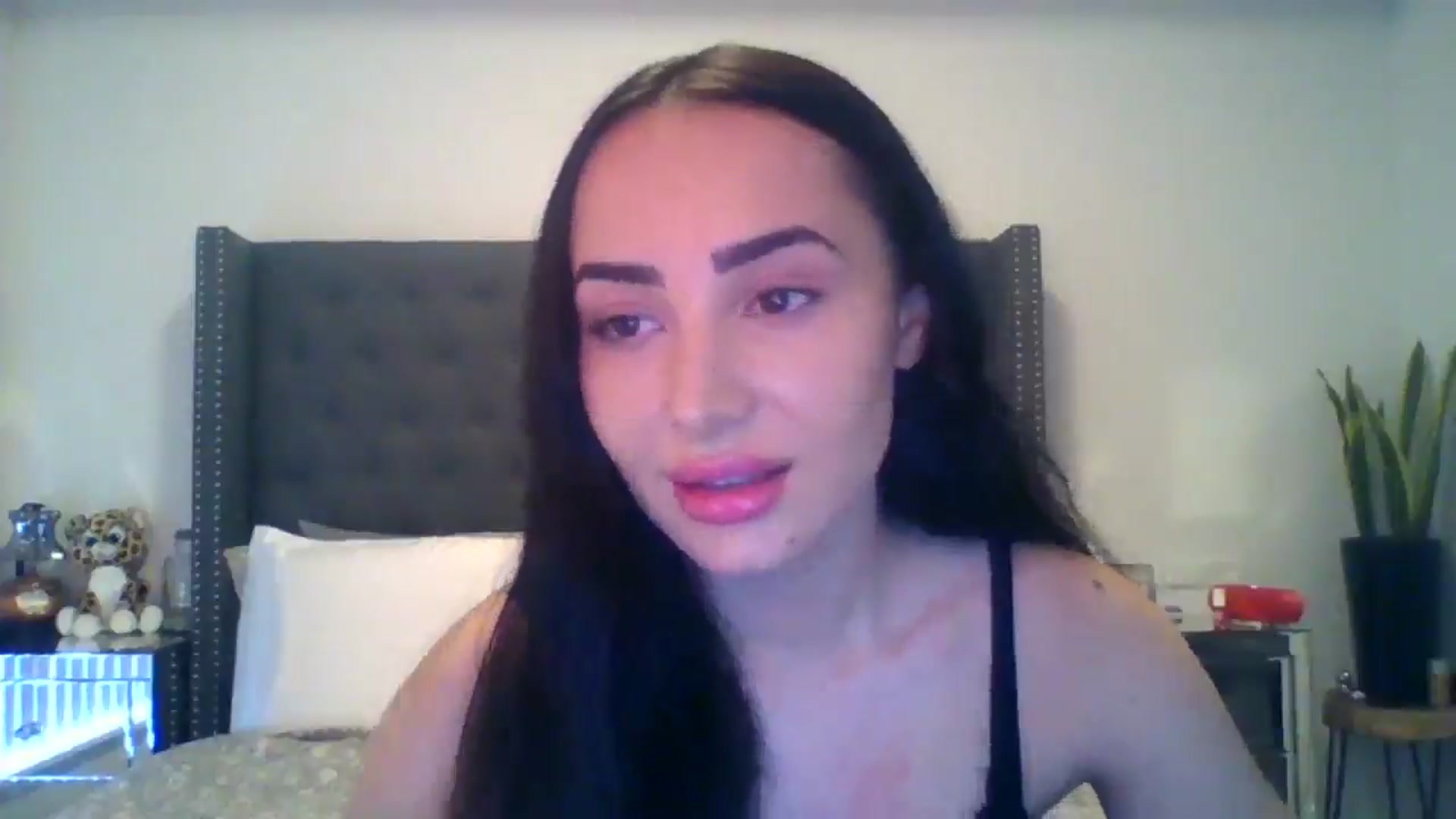 Gallery image thumbnail from BiancaDiaz1's myfreecams stream on, 01/29/2025, 21:41 image 4 of 20